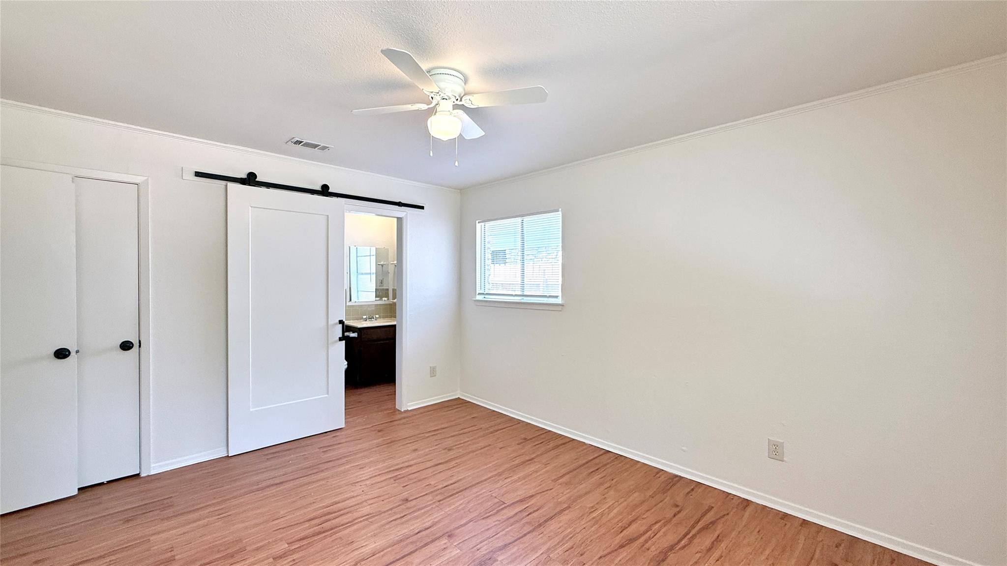 10105 Oak Hollow Dr Property Photo 15