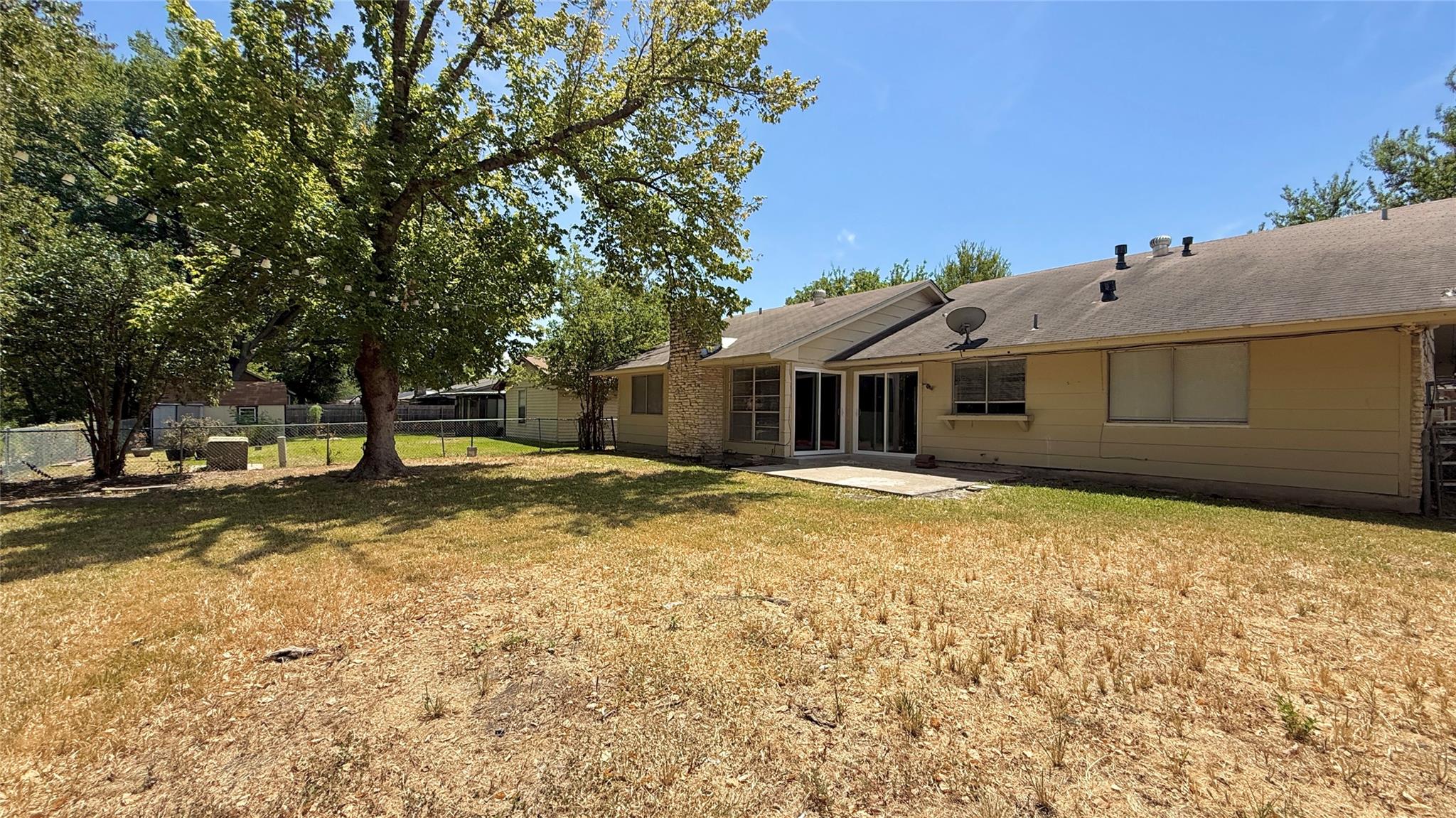 10105 Oak Hollow Dr Property Photo 18