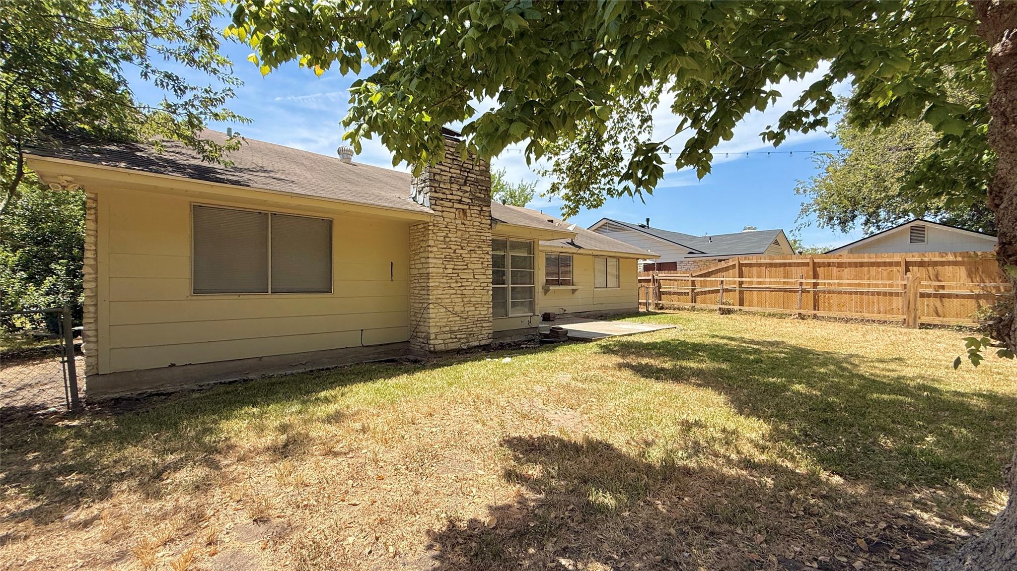 10105 Oak Hollow Dr Property Photo 19