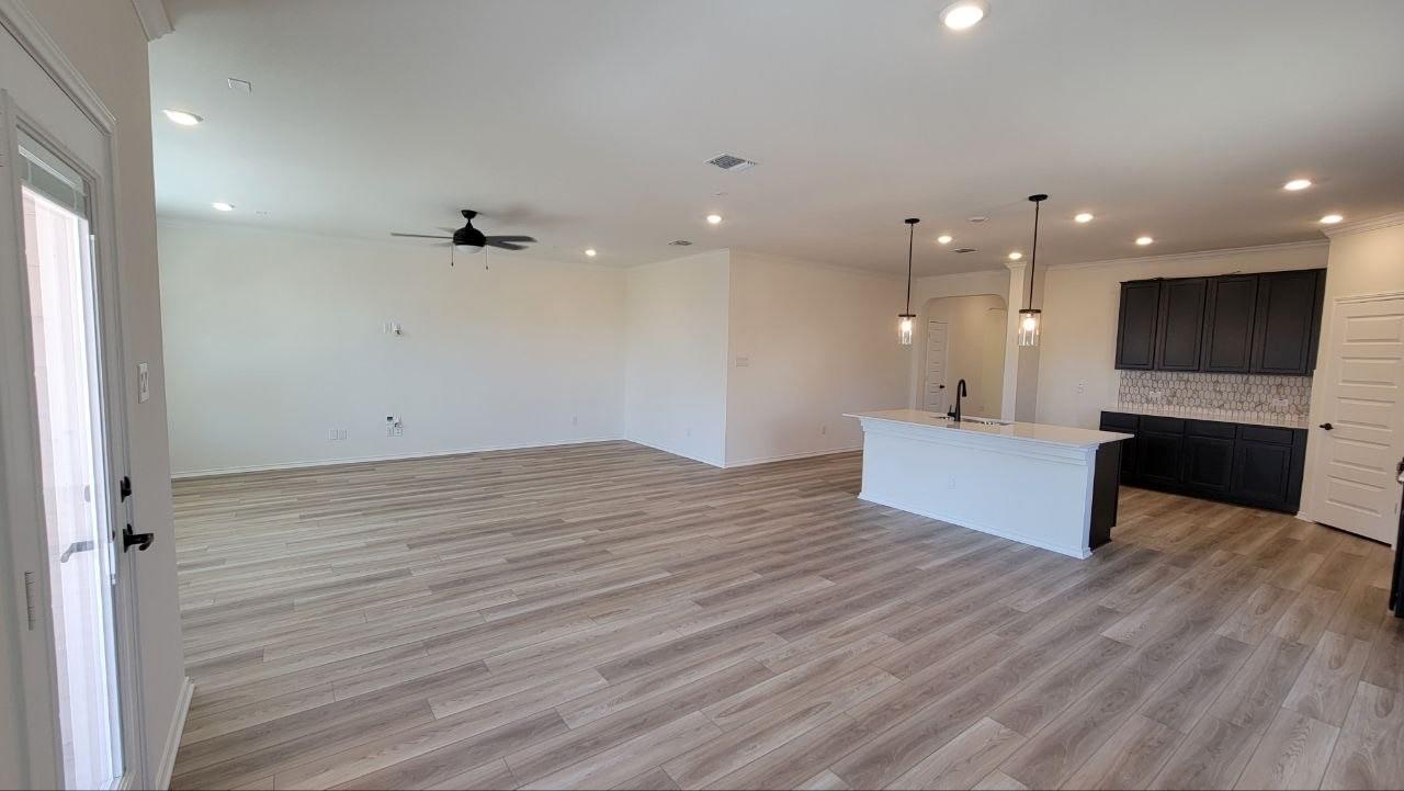 3745 Campora Ln Property Photo 5