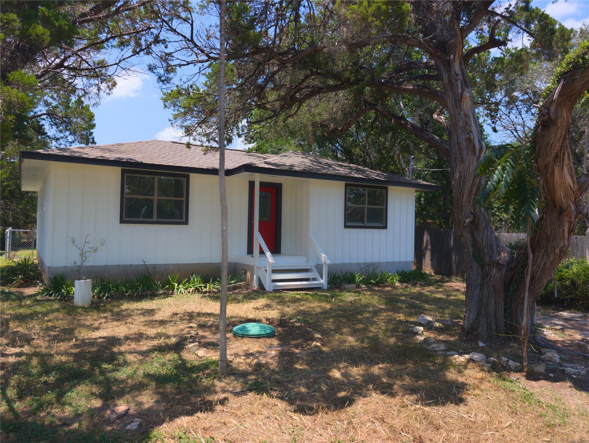 6202 Hudson Bend Rd Property Photo 1