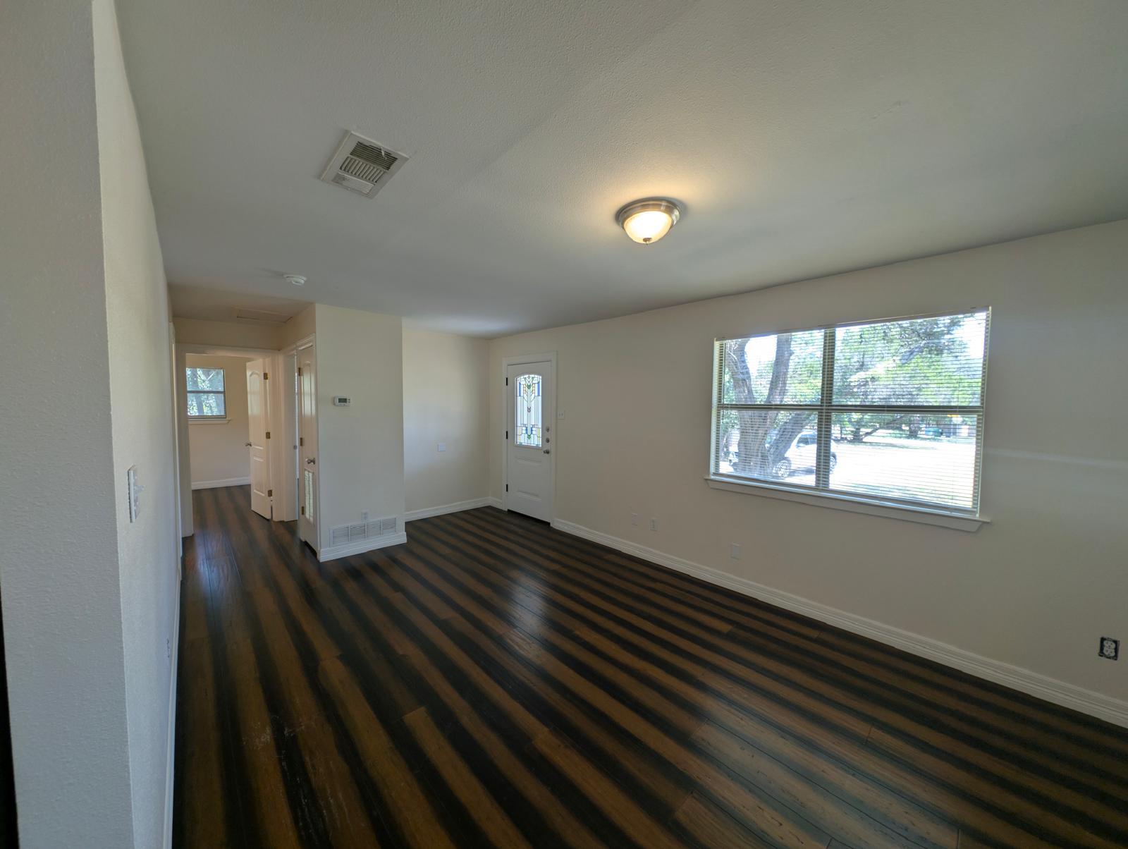 6202 Hudson Bend Rd Property Photo 6