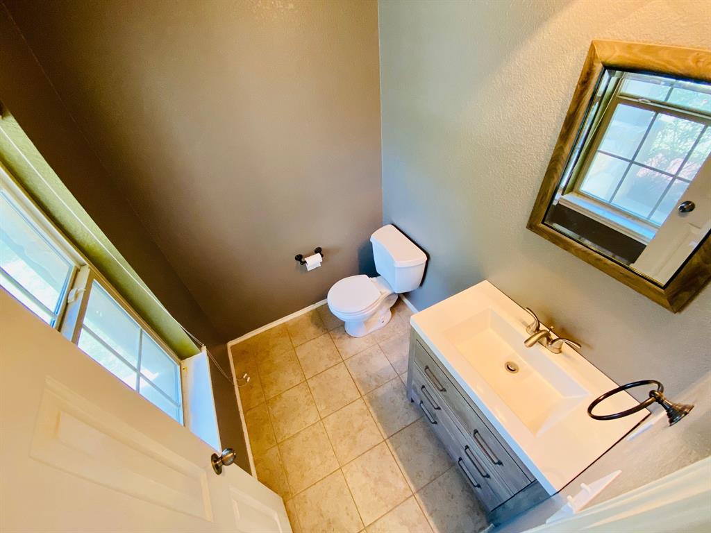 569 Travertine Trl Property Photo 5