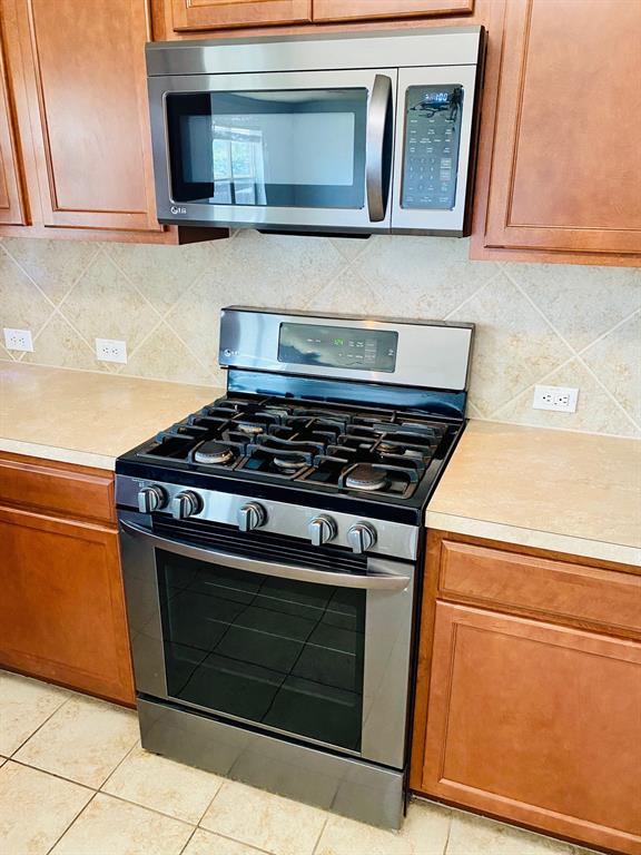 569 Travertine Trl Property Photo 14