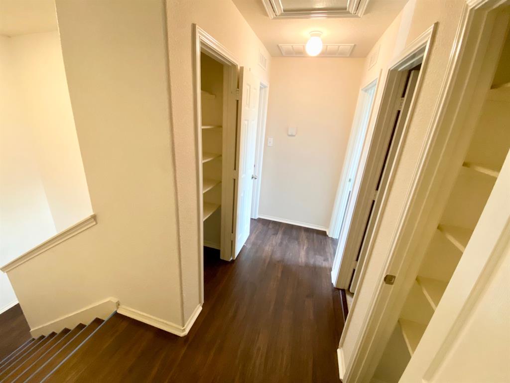 569 Travertine Trl Property Photo 18