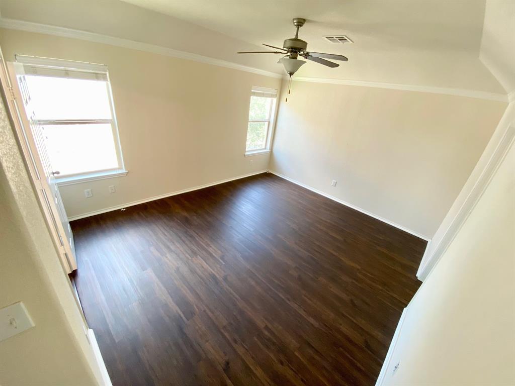 569 Travertine Trl Property Photo 19