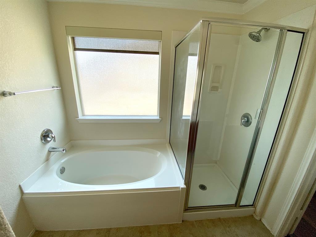 569 Travertine Trl Property Photo 23