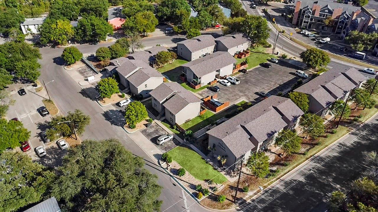 3819 Southway Dr #208 Property Photo 8