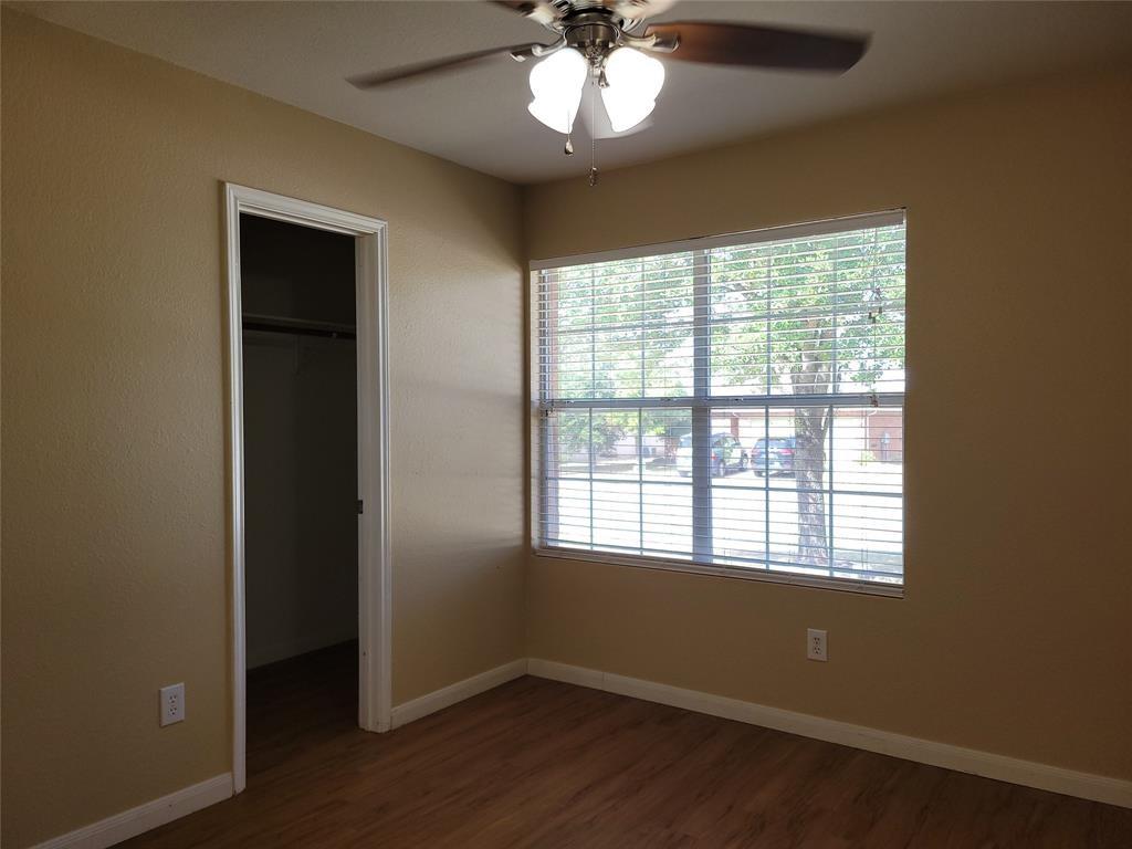 107 Fossil Trl Property Photo 12