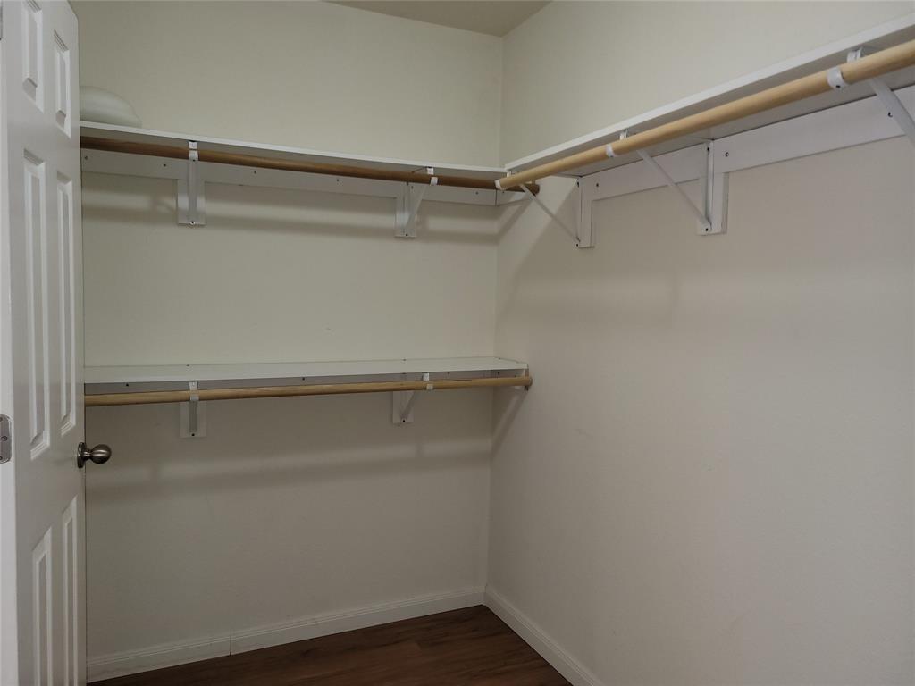 107 Fossil Trl Property Photo 17