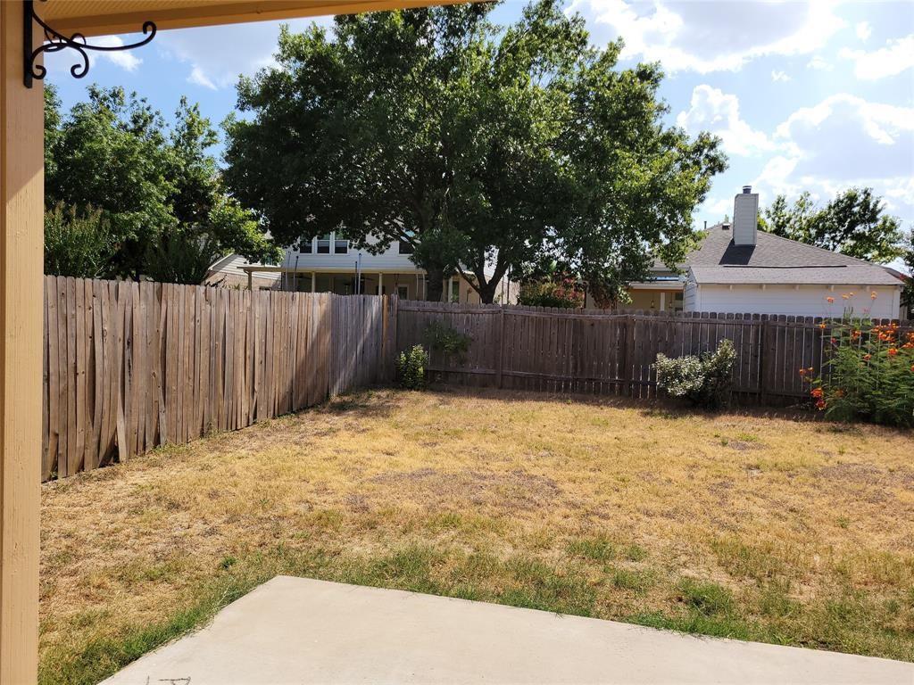107 Fossil Trl Property Photo 18