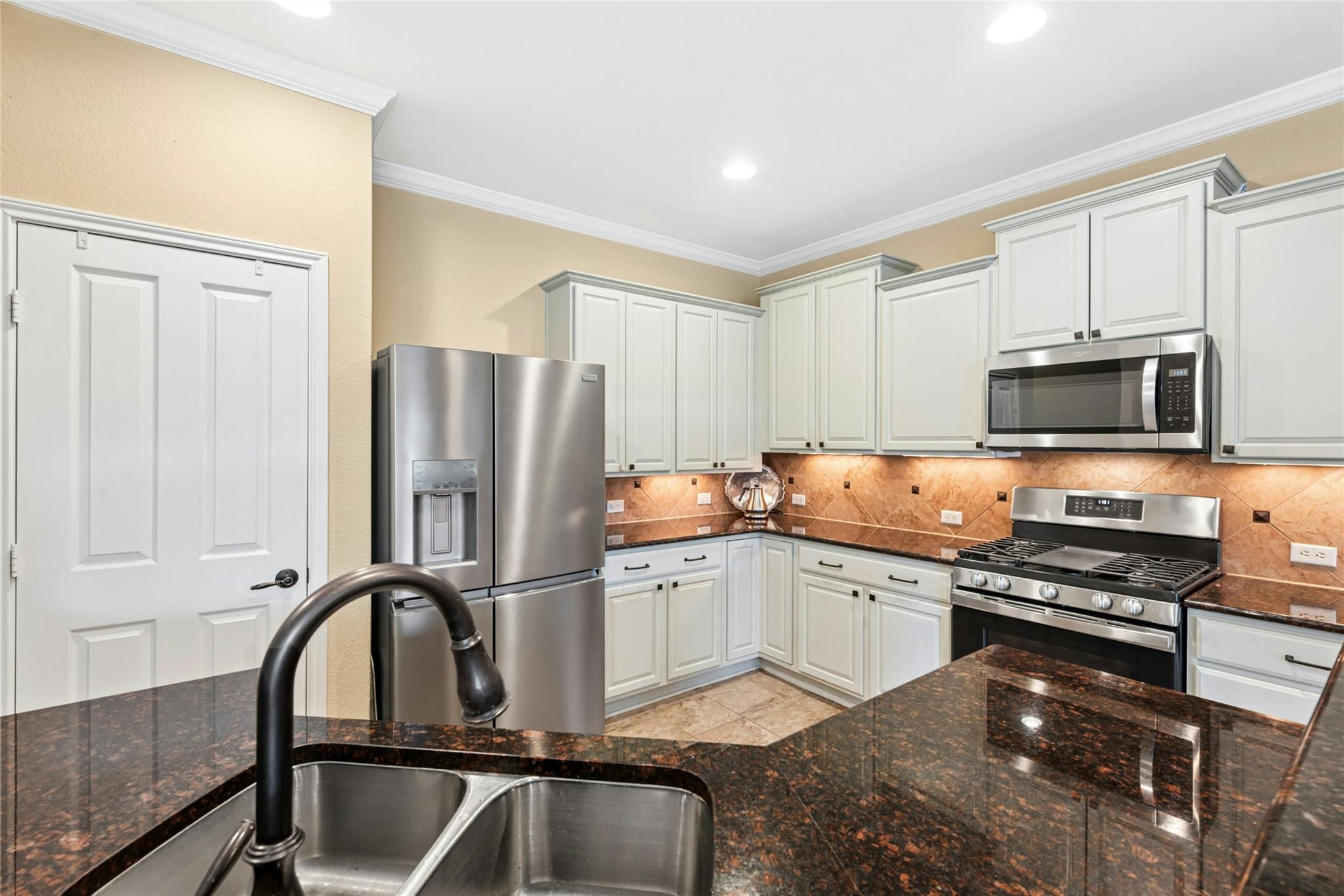 102 Trinity Ln Property Photo 15