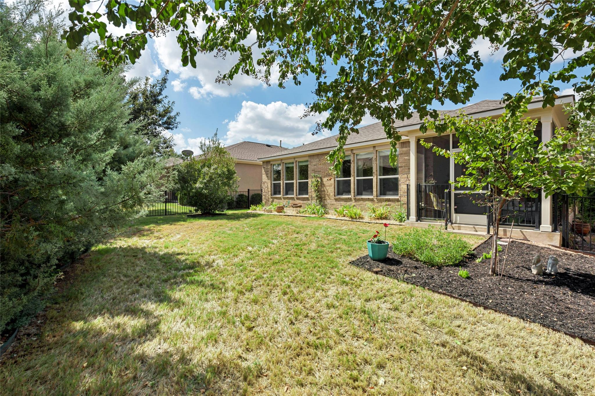 102 Trinity Ln Property Photo 29