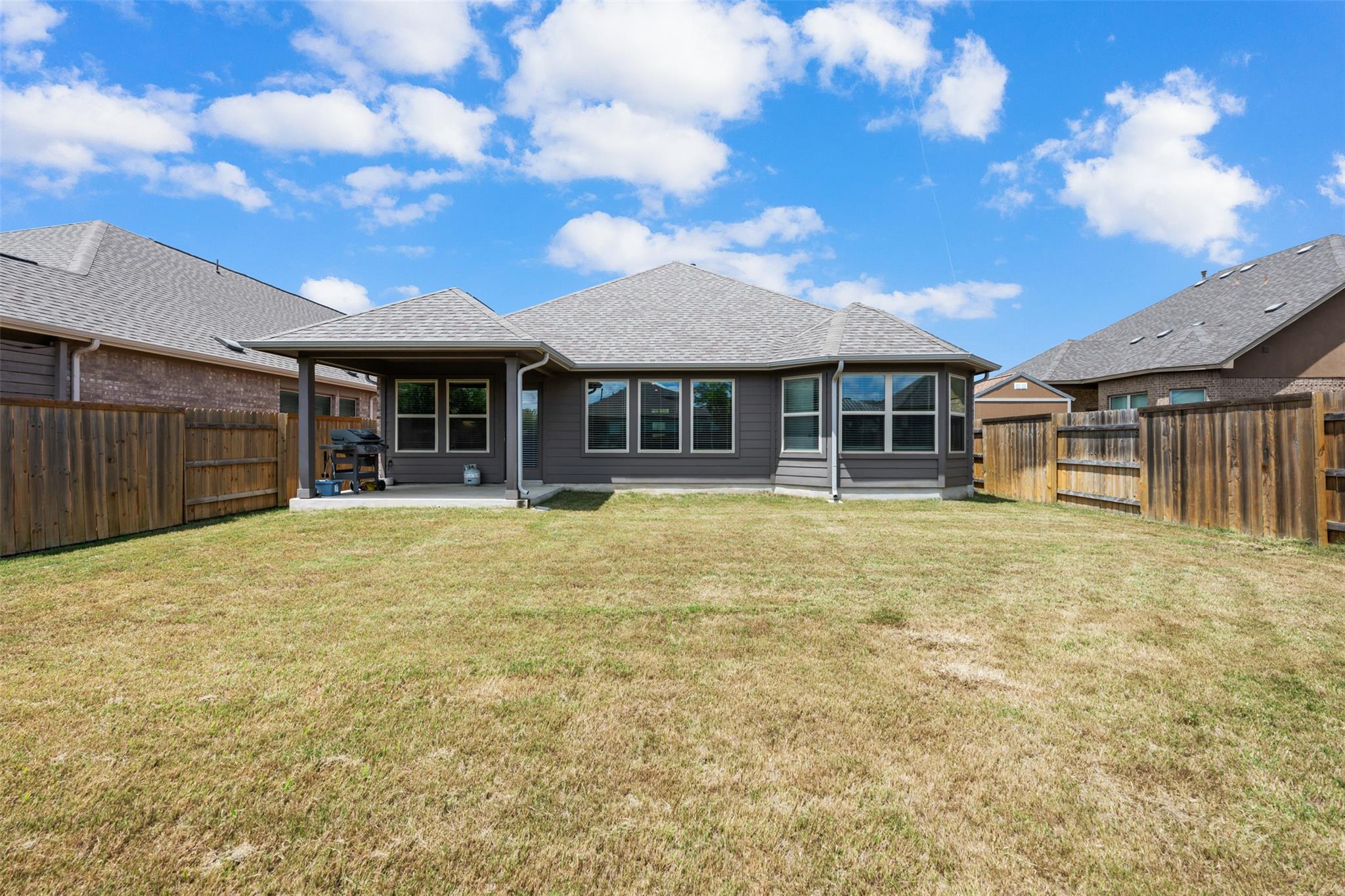 303 Cold River Run Property Photo 33