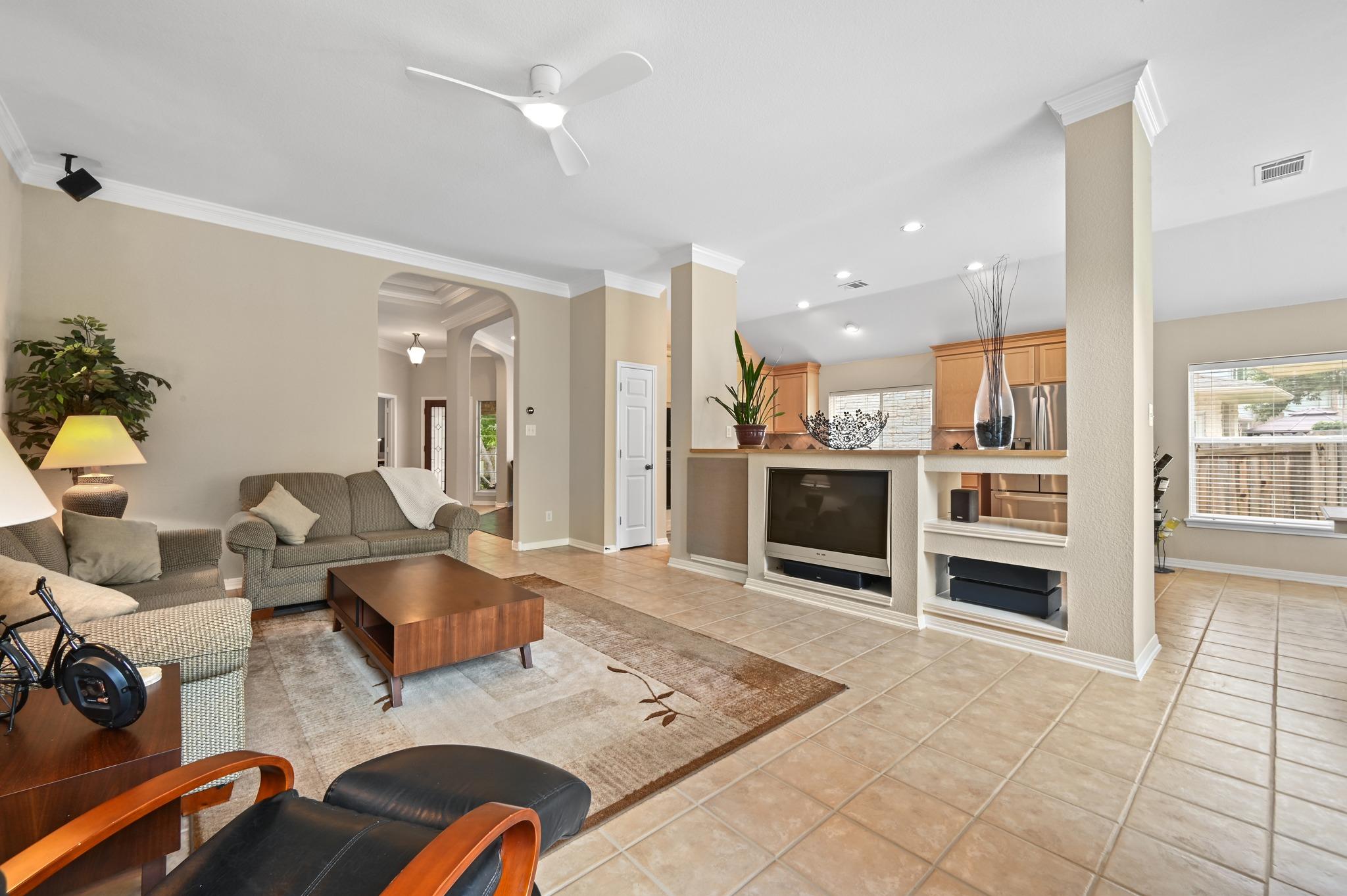 12909 Majestic Oaks Dr Property Photo 15