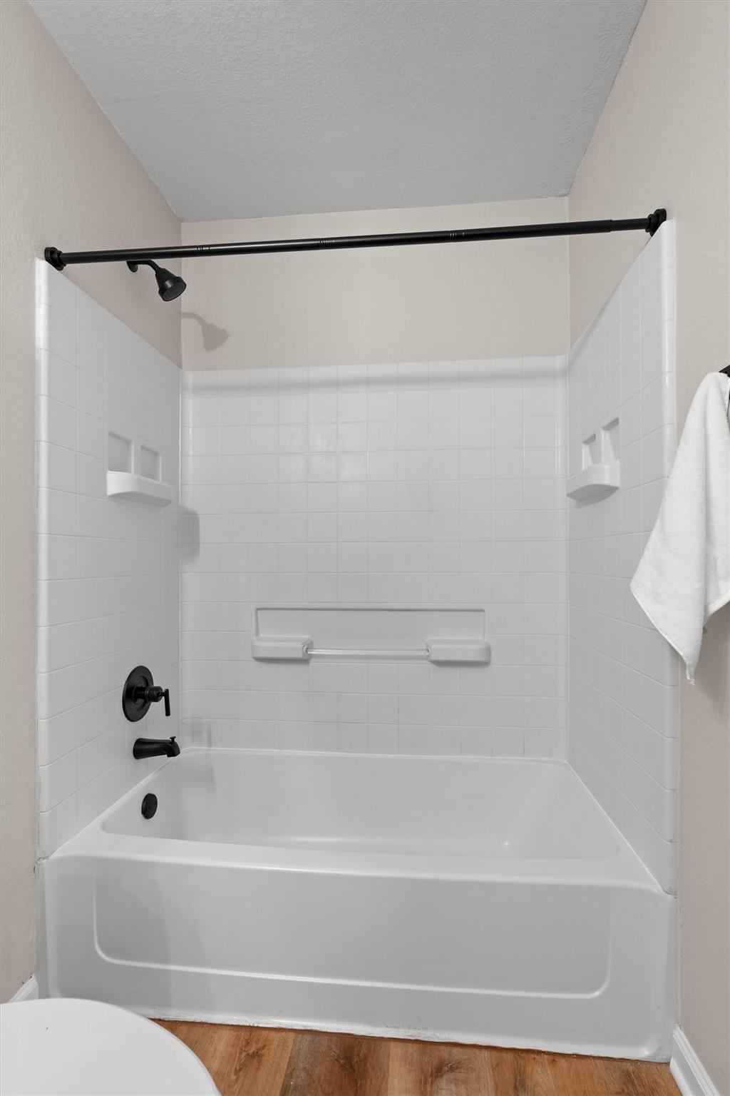 724 Lavaca Loop Property Photo 20