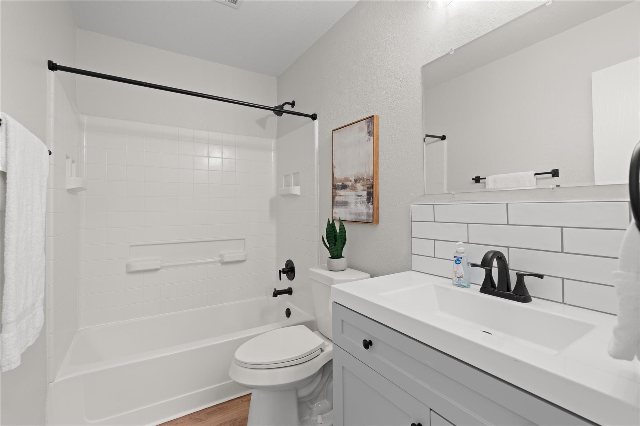 724 Lavaca Loop Property Photo 21