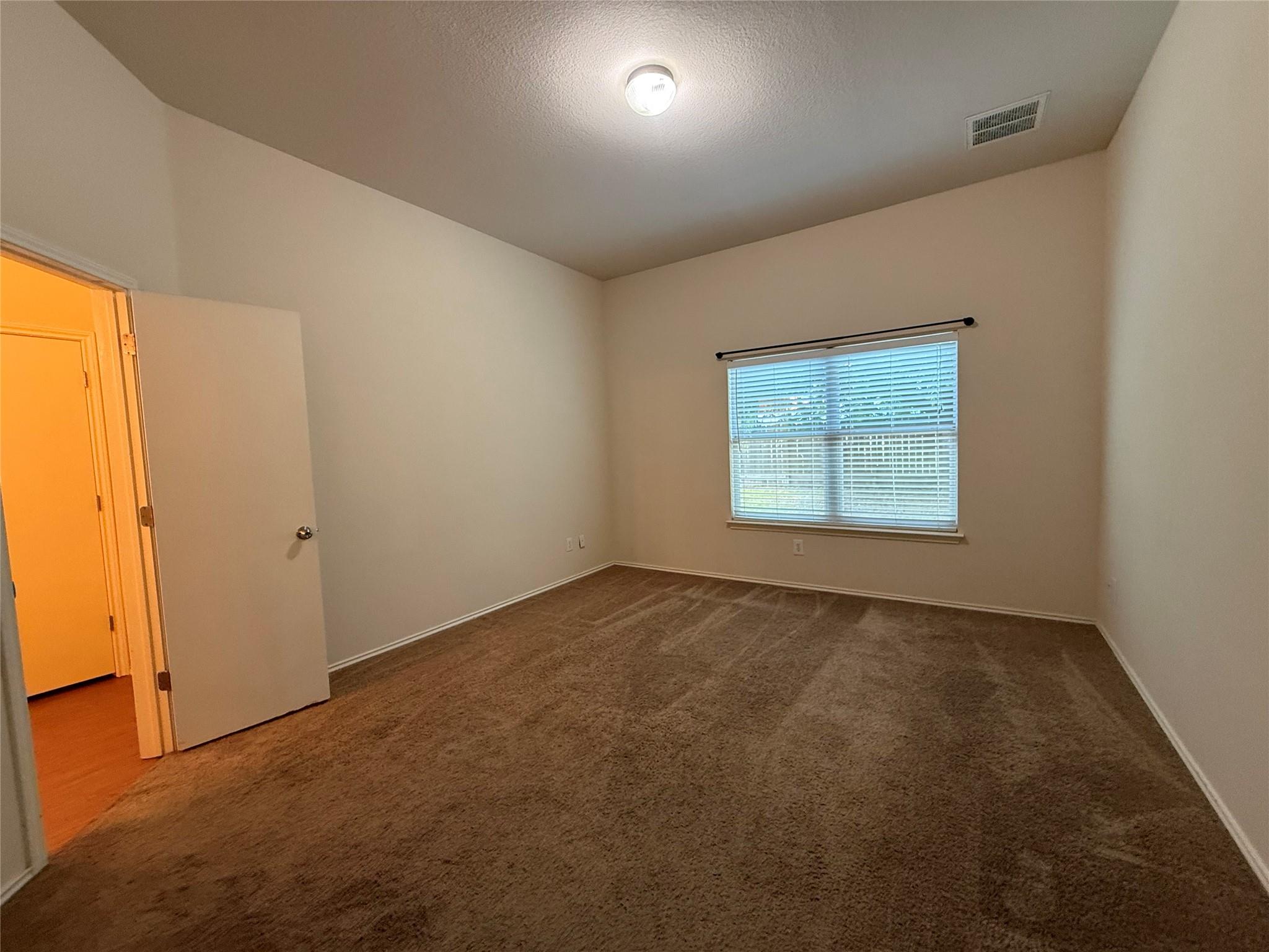 1341 Rainbow Parke Dr Property Photo 8