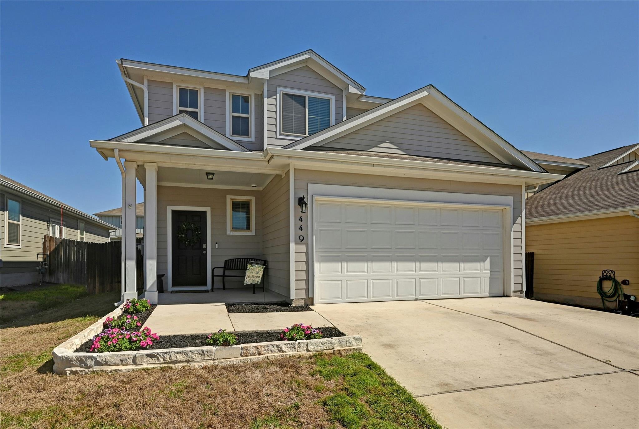 449 Triumph Rd Property Photo 1