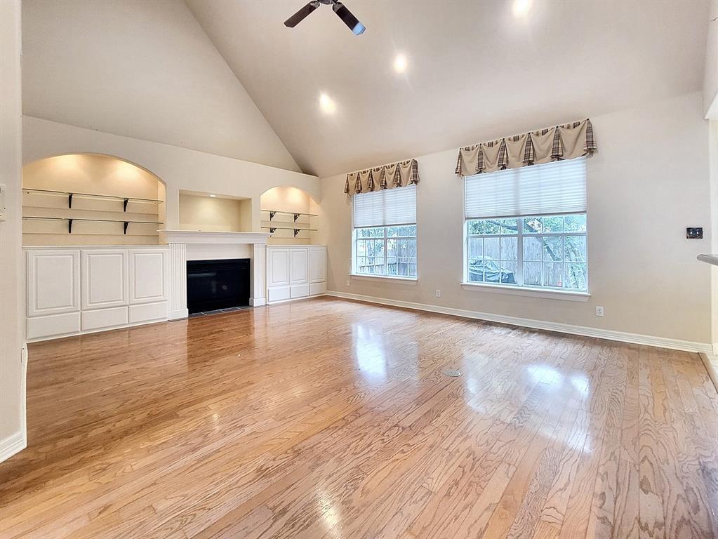 10526 Grand Oak Cir Property Photo 7