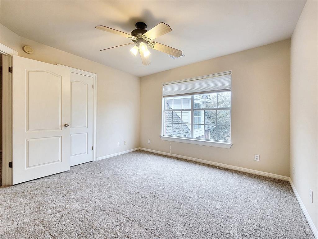 10526 Grand Oak Cir Property Photo 18