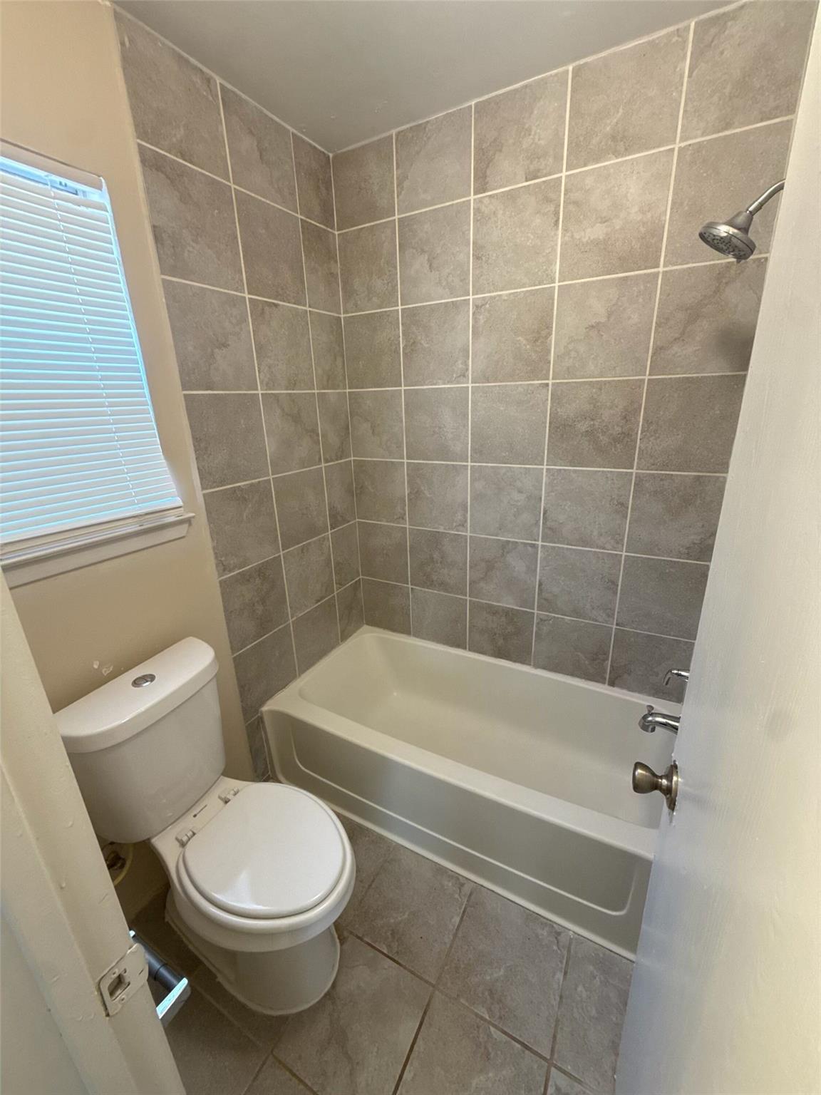 12308 Dellrey Dr #a Property Photo 15