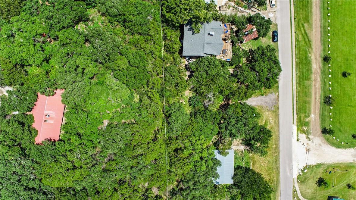 10306 Lakeside Dr Property Photo 4