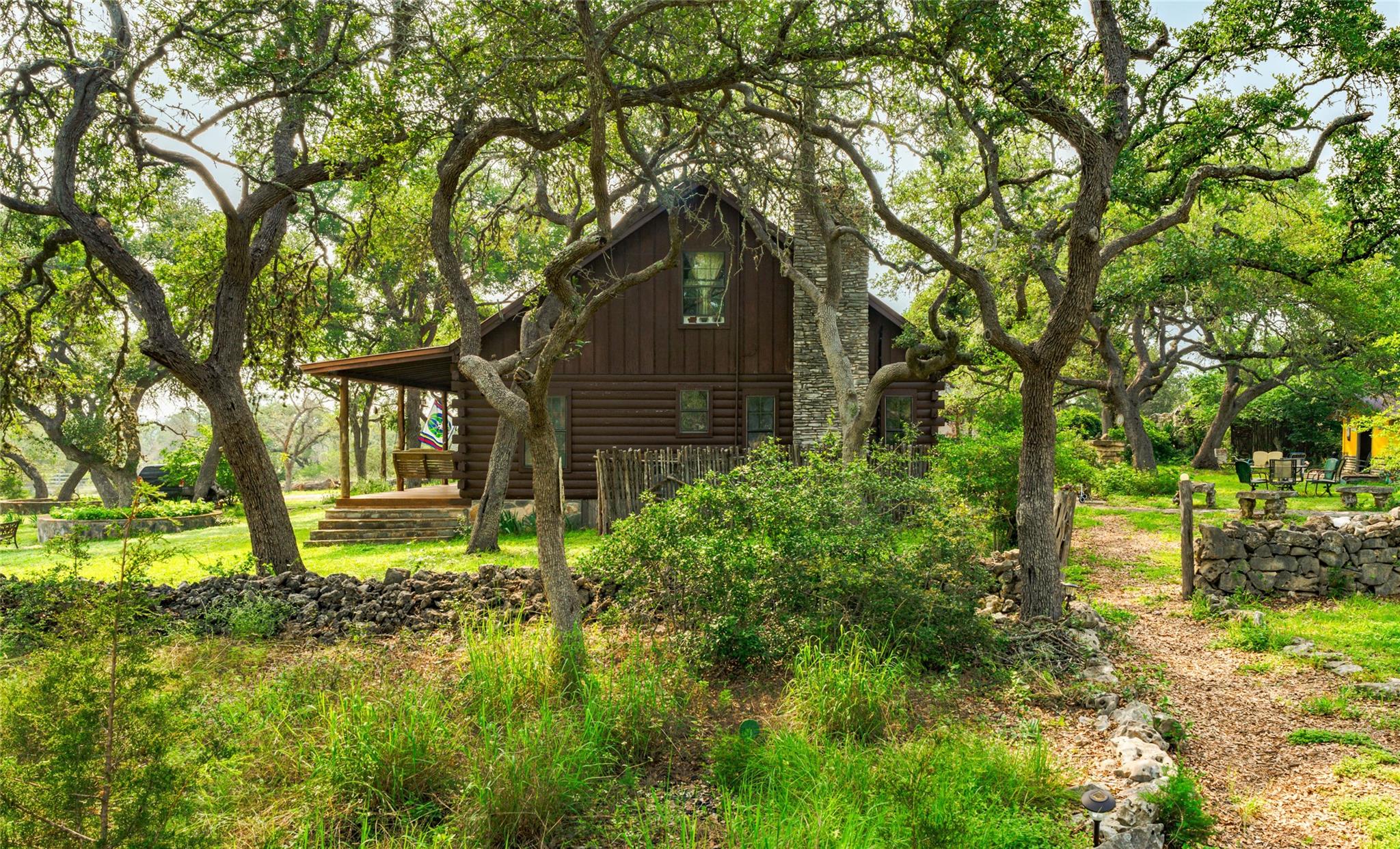 1218 Oakwood Loop Property Photo 22