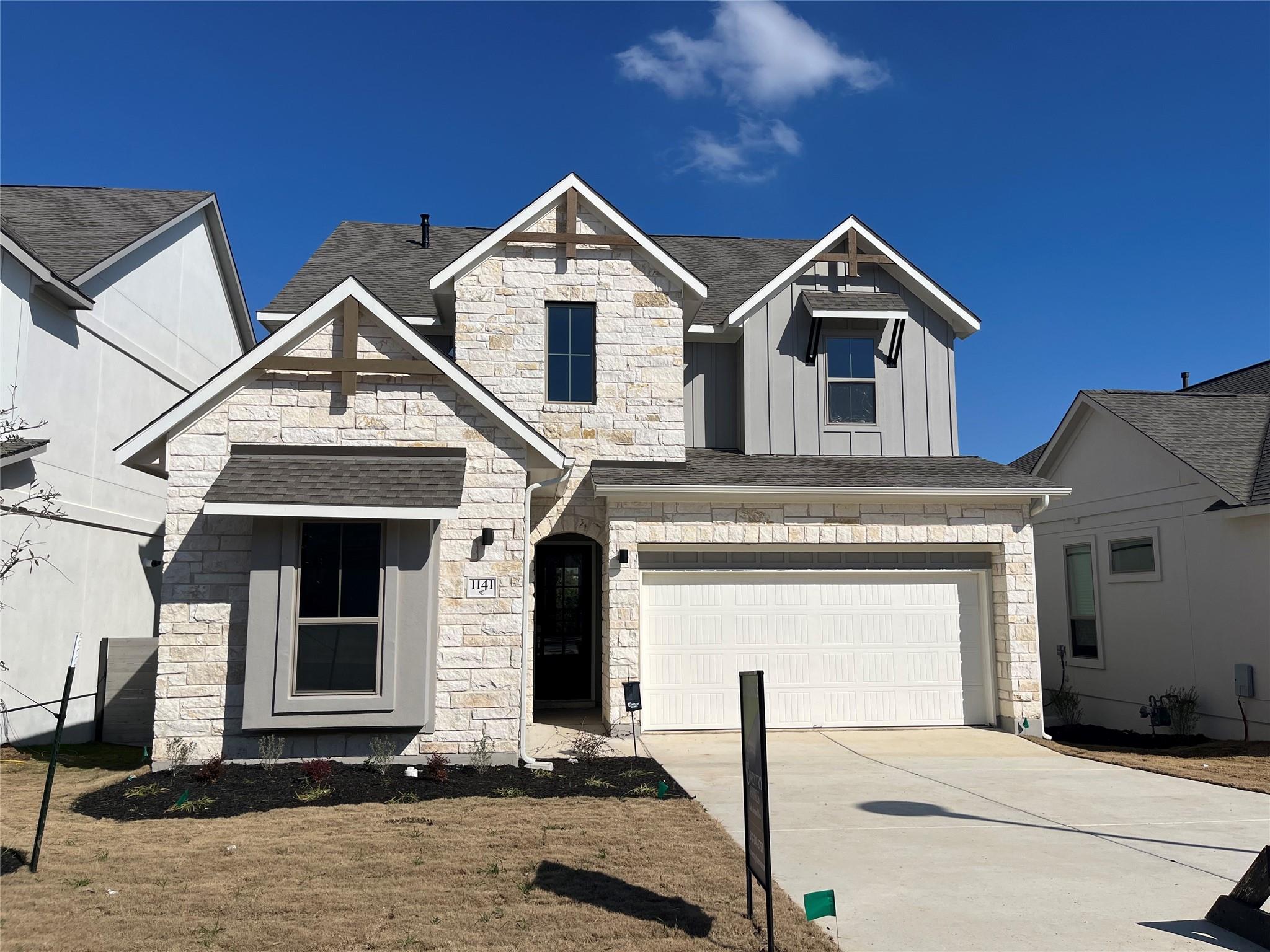 1141 Silver Dollar Trl Property Photo 1