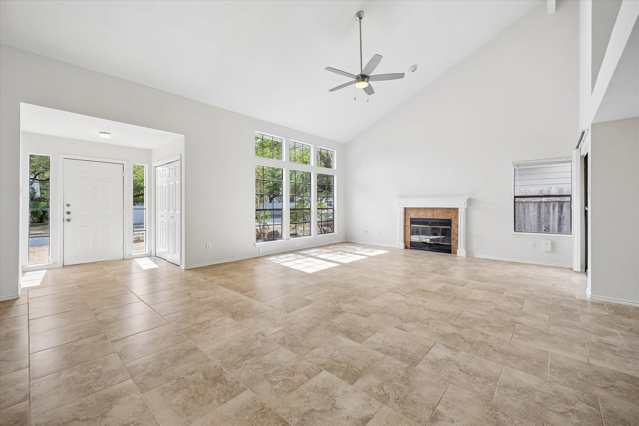 6700 Shiner St Property Photo 6