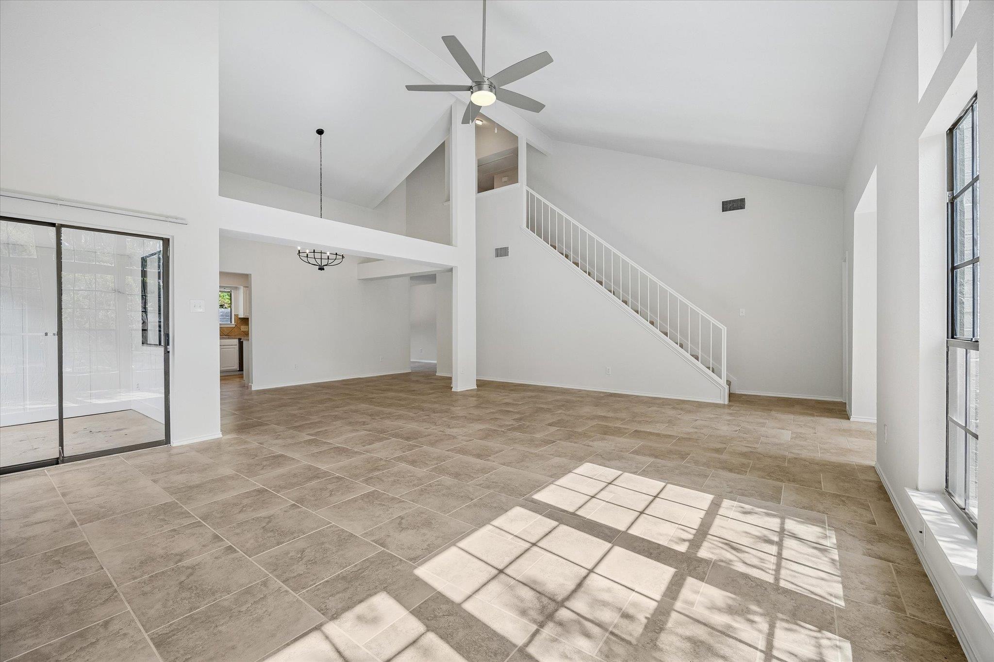 6700 Shiner St Property Photo 7