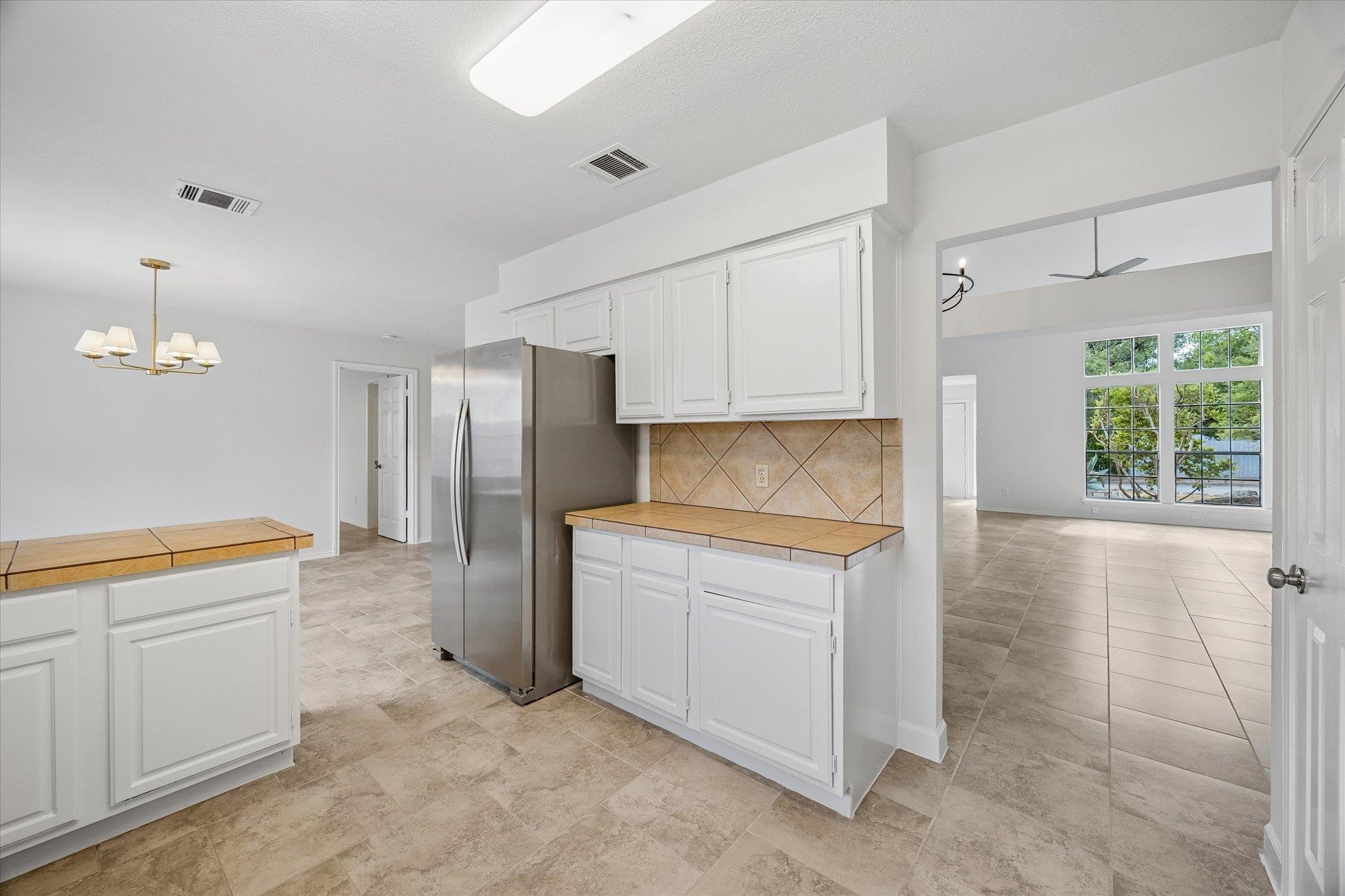 6700 Shiner St Property Photo 12