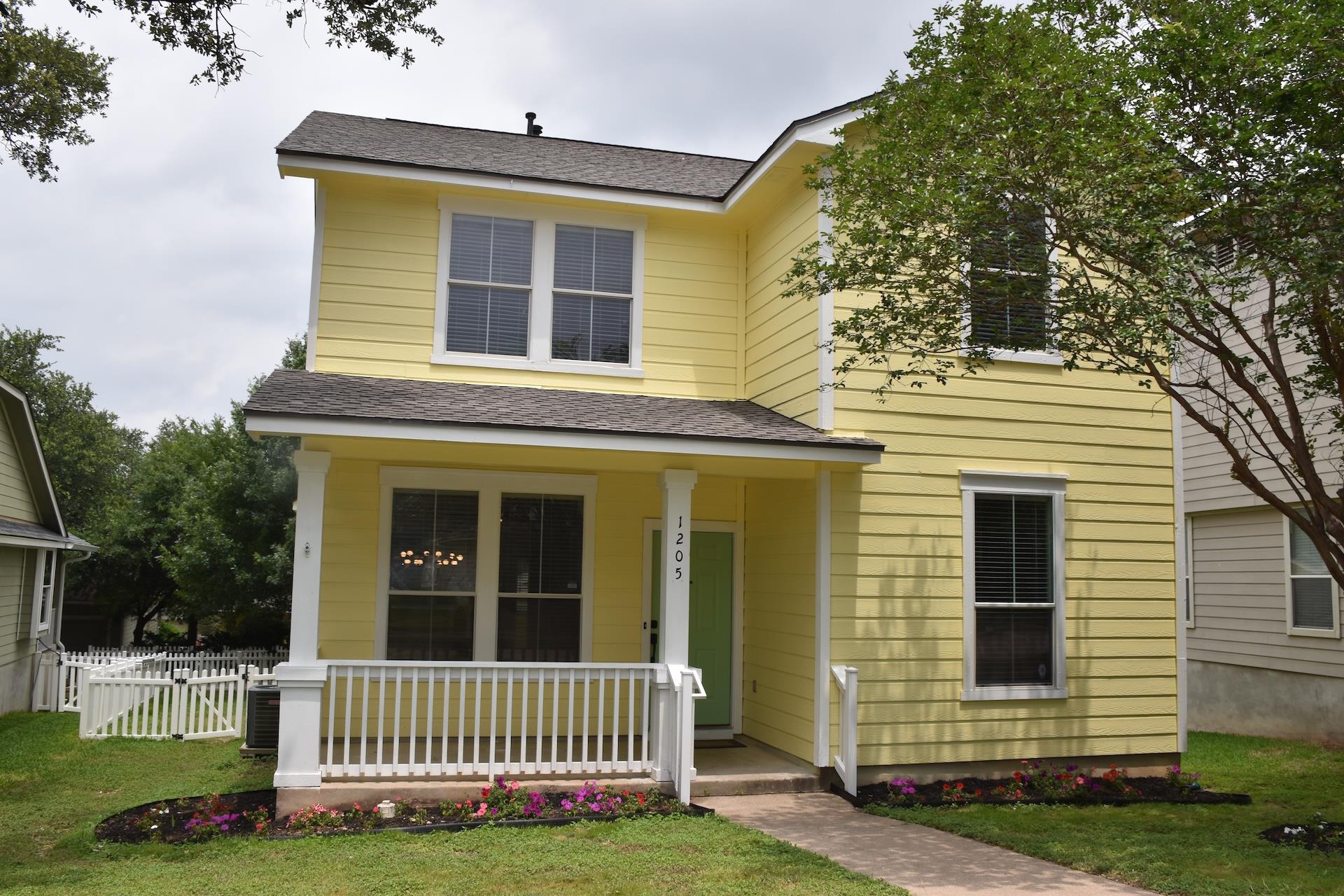 1205 Rawhide Trl Property Photo 1