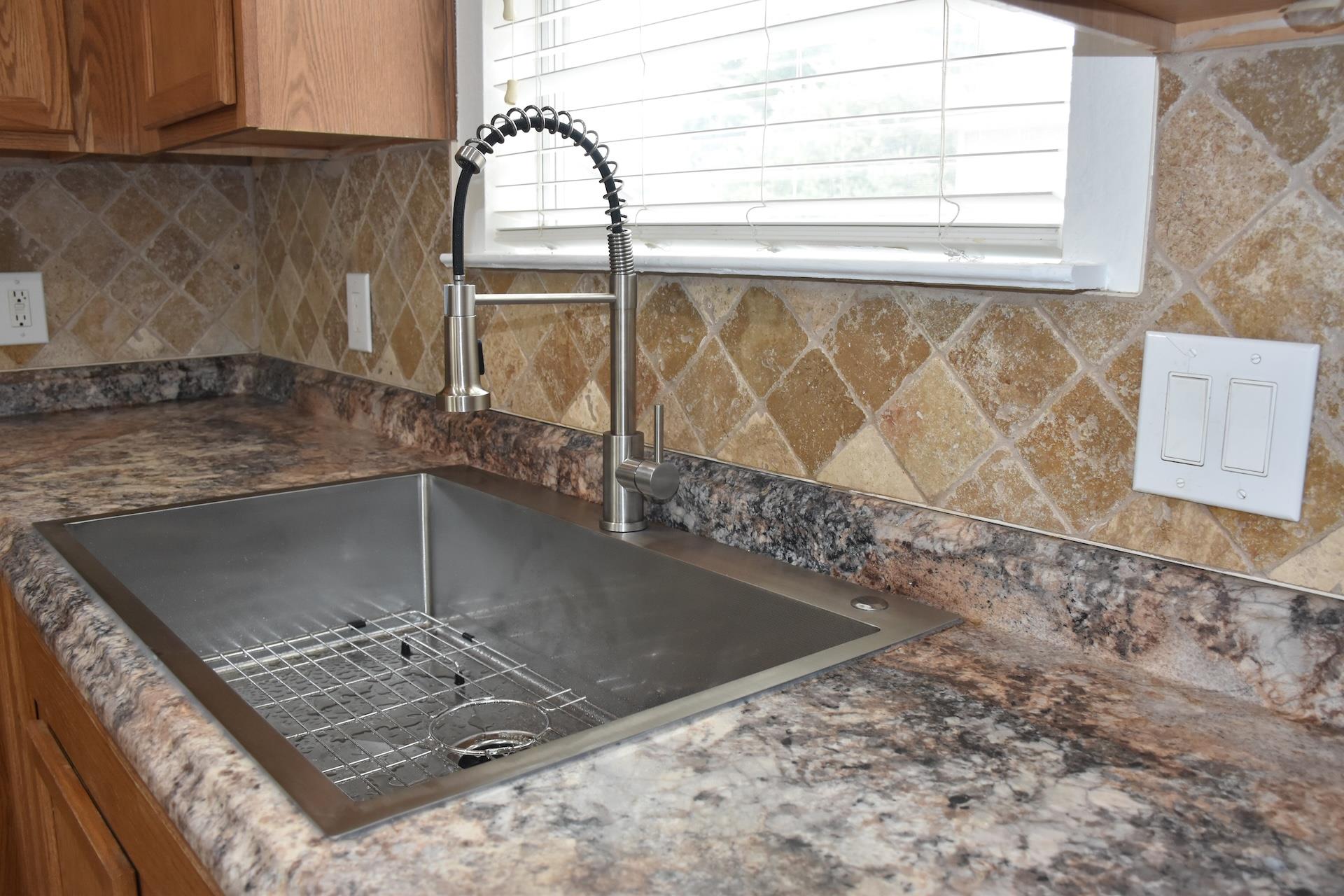 1205 Rawhide Trl Property Photo 9