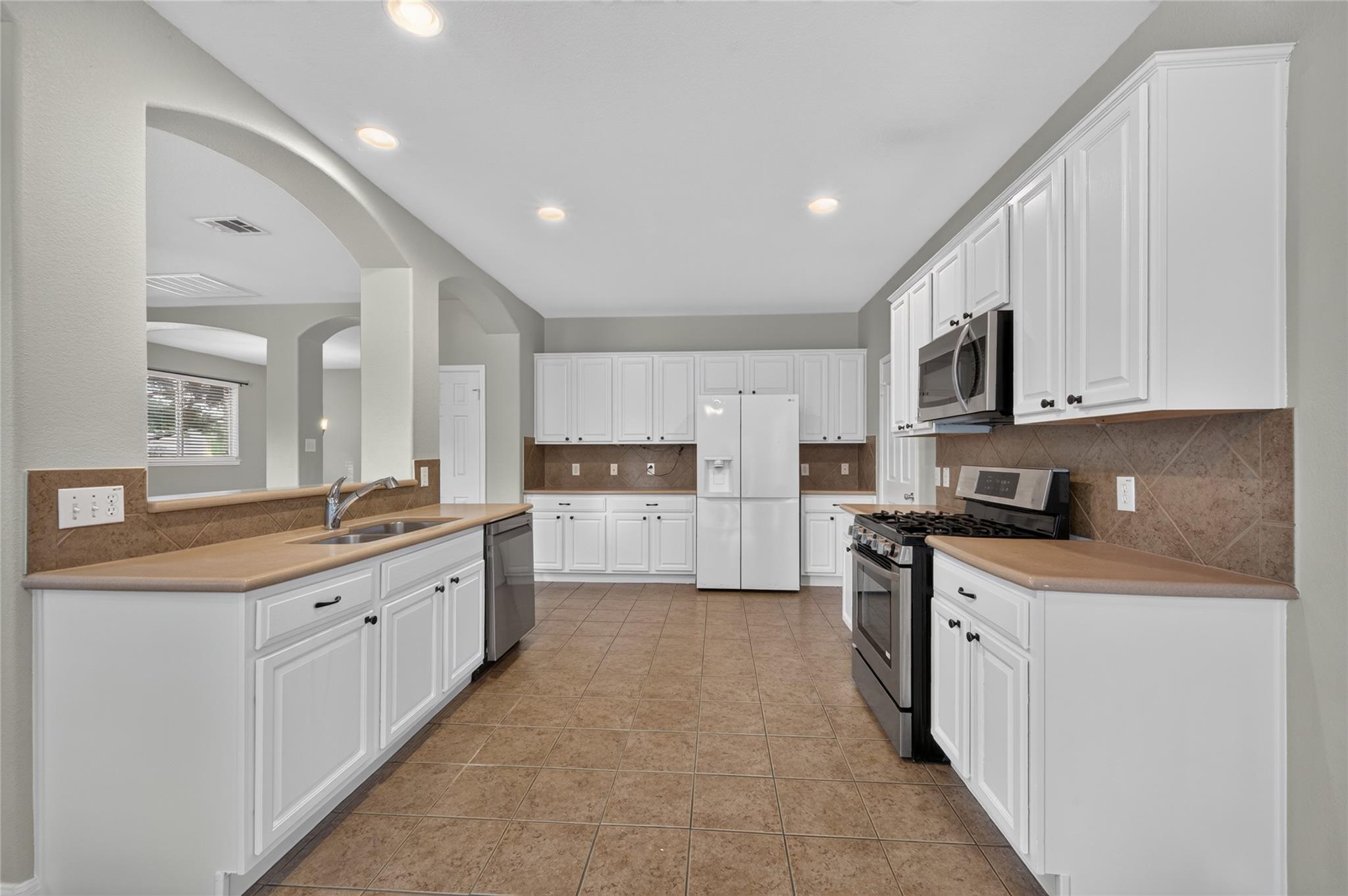 2207 Brittway Ln Property Photo 15