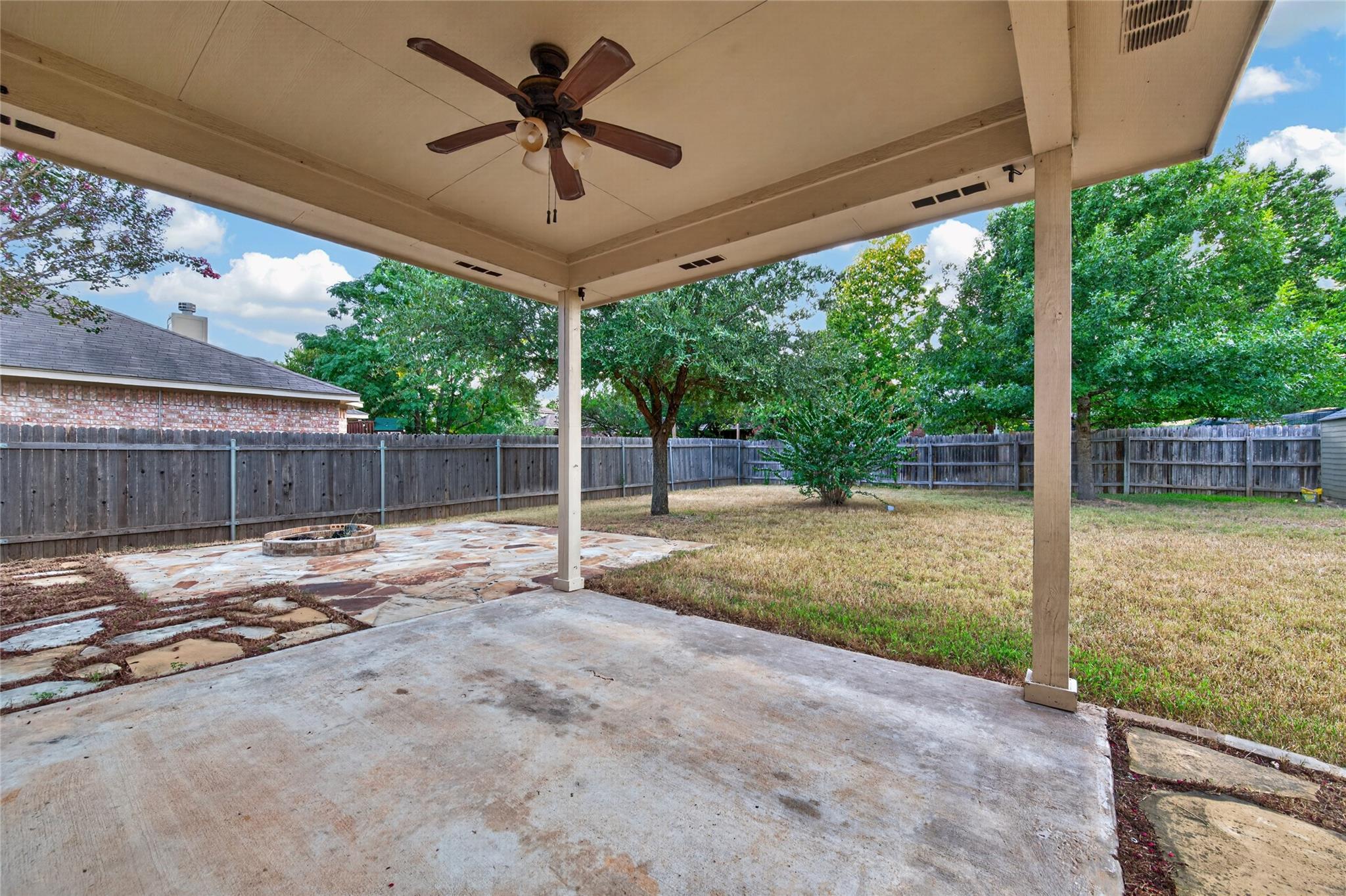 2207 Brittway Ln Property Photo 37