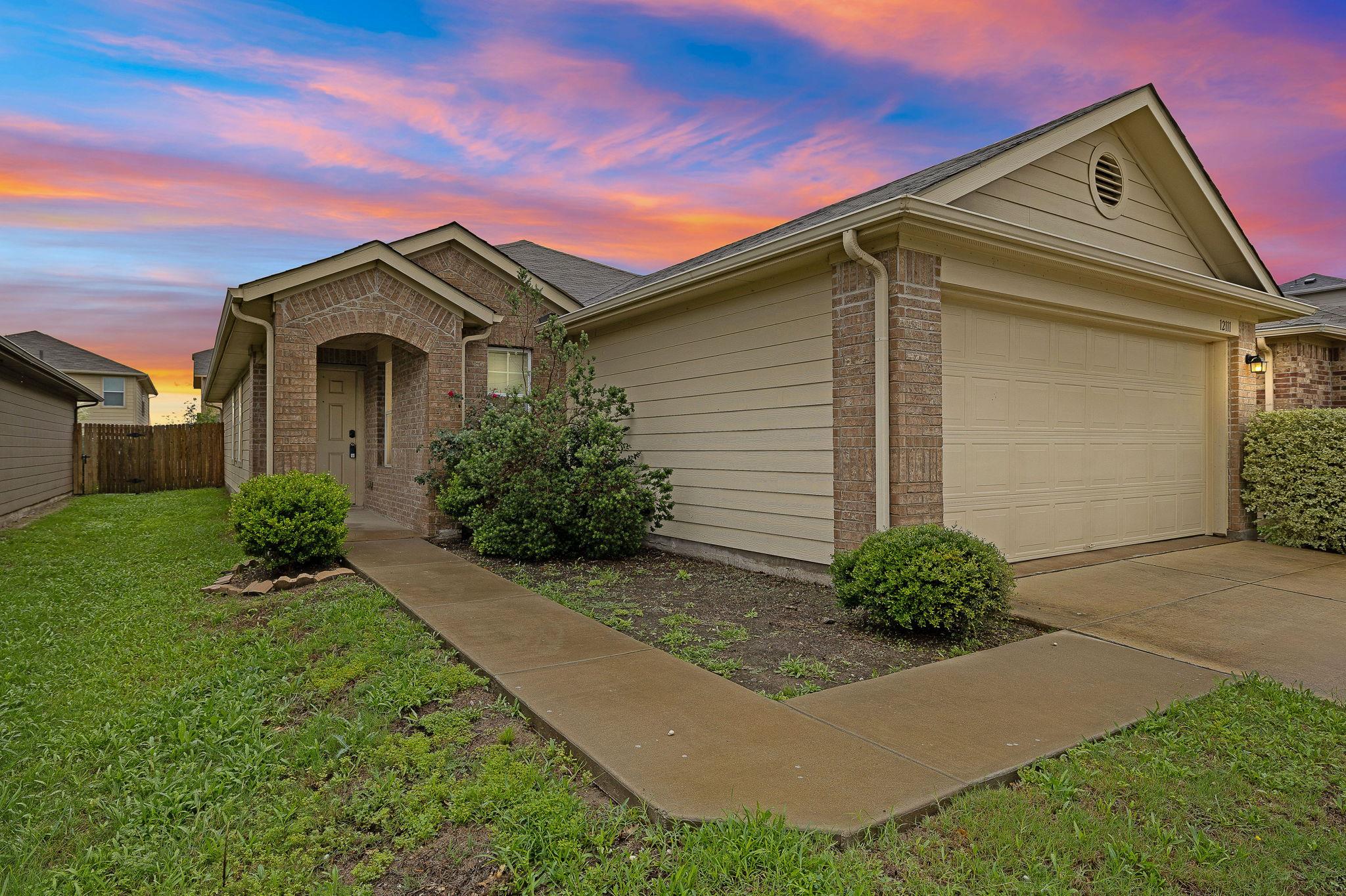 12111 Stoneridge Gap Ln Property Photo 1