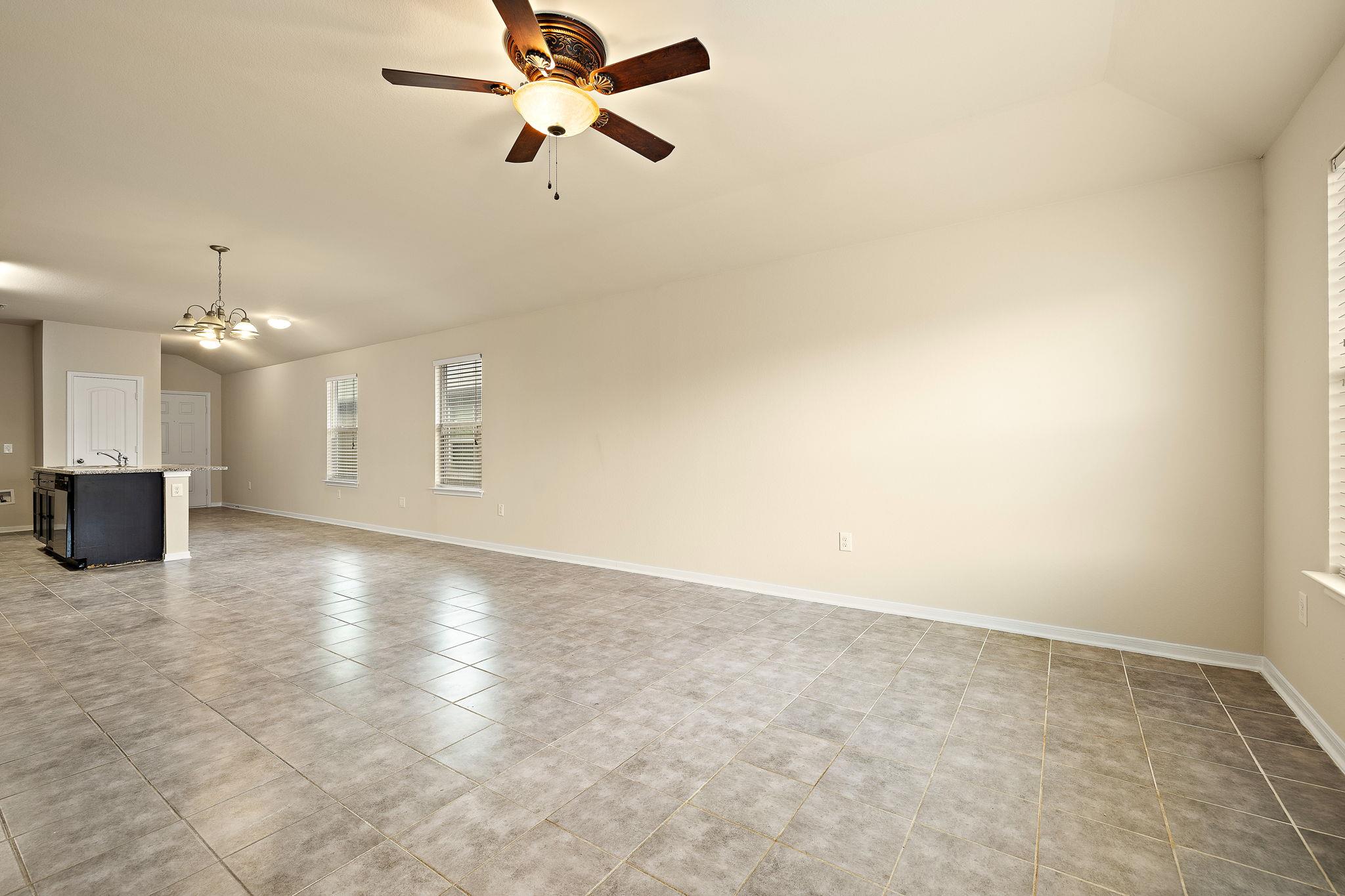 12111 Stoneridge Gap Ln Property Photo 6