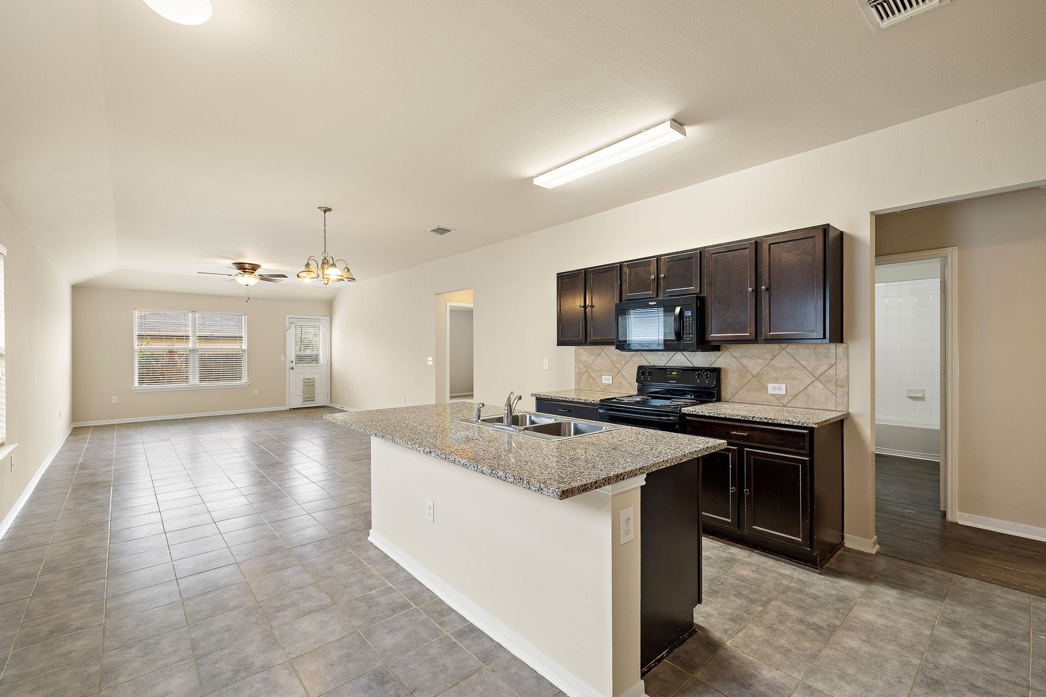 12111 Stoneridge Gap Ln Property Photo 10