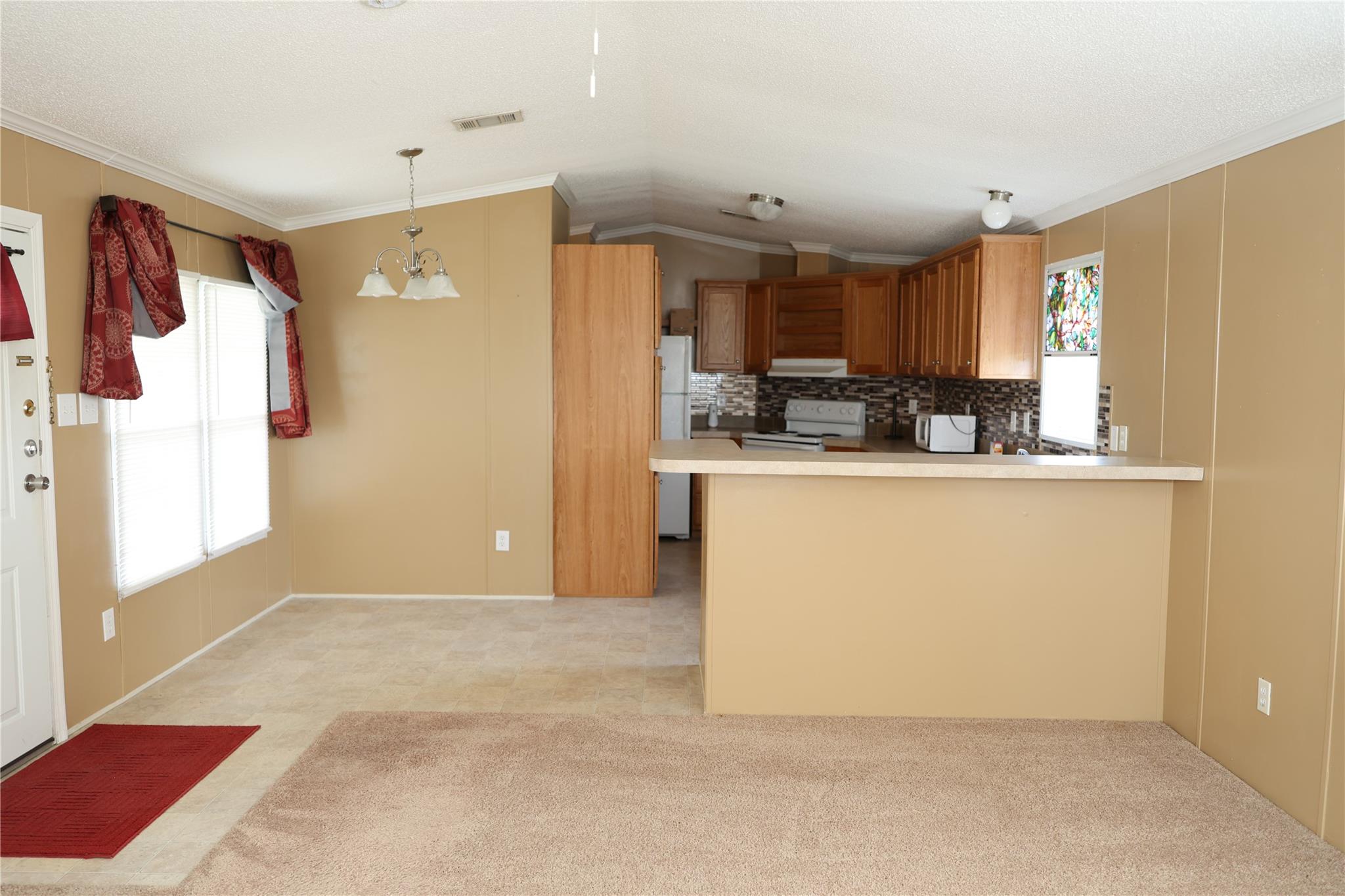 325 Lytton Ln Property Photo 18
