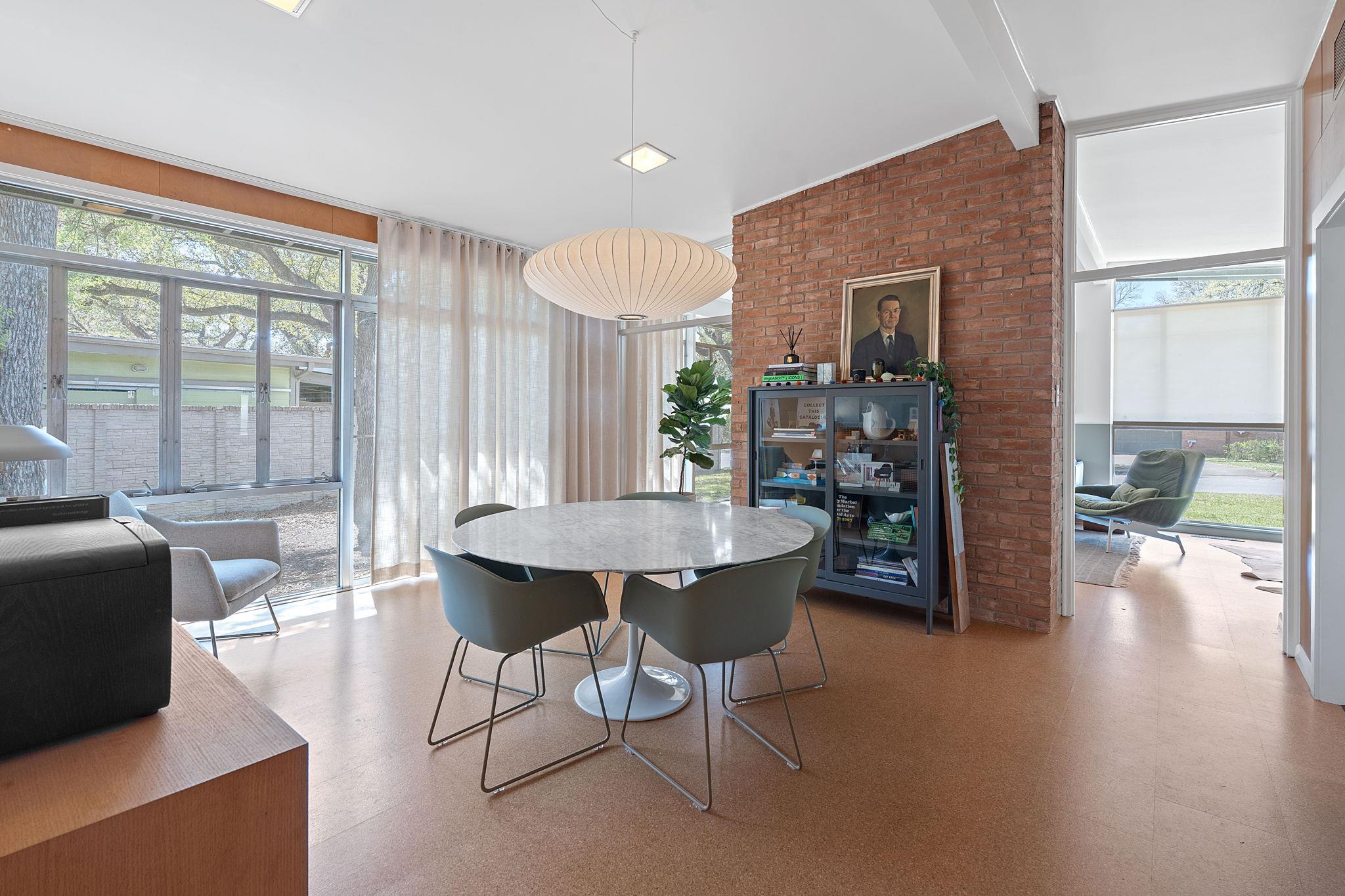 2604 La Ronde St Property Photo