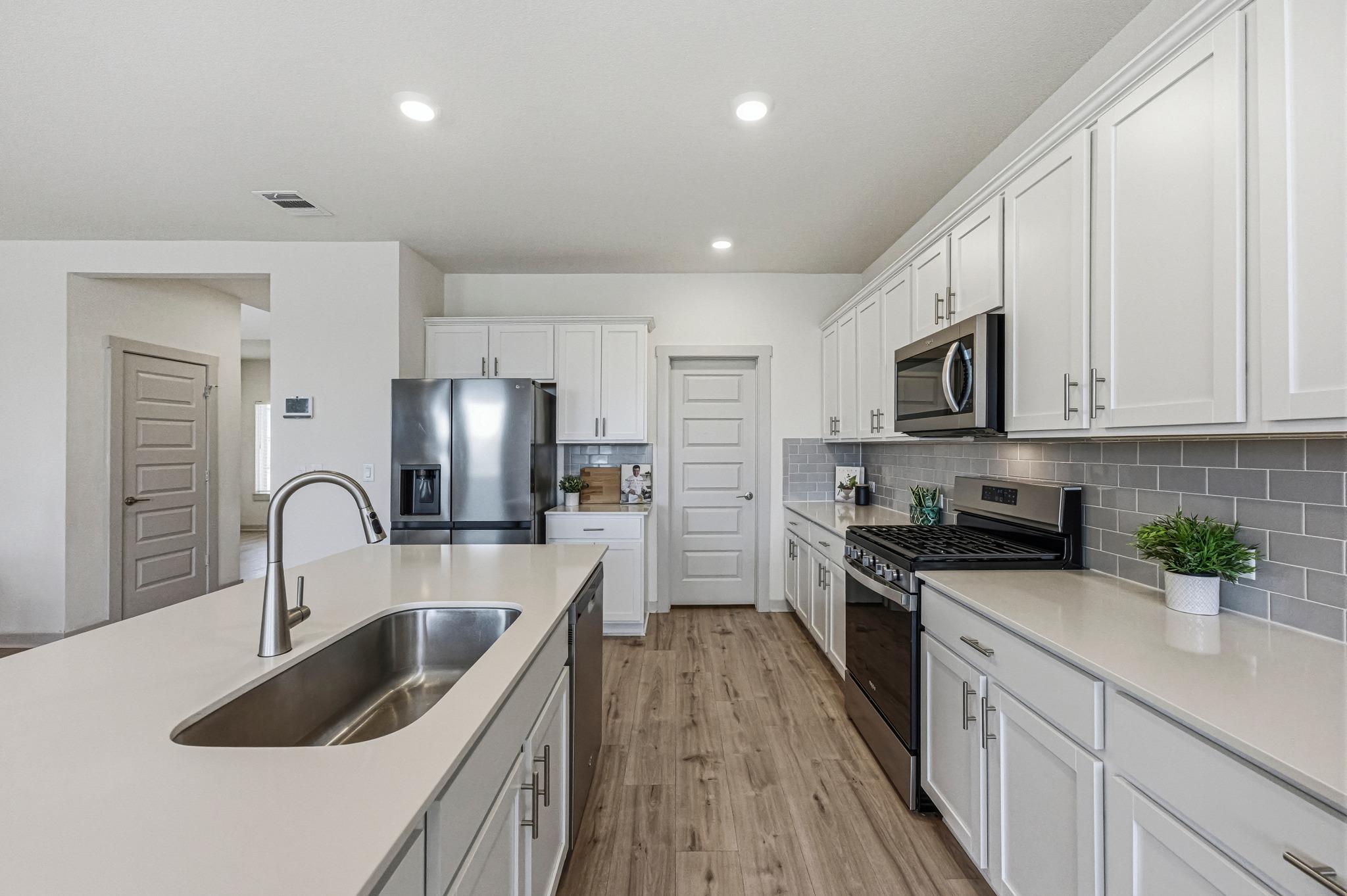 7511 Traylor Cv Property Photo 11