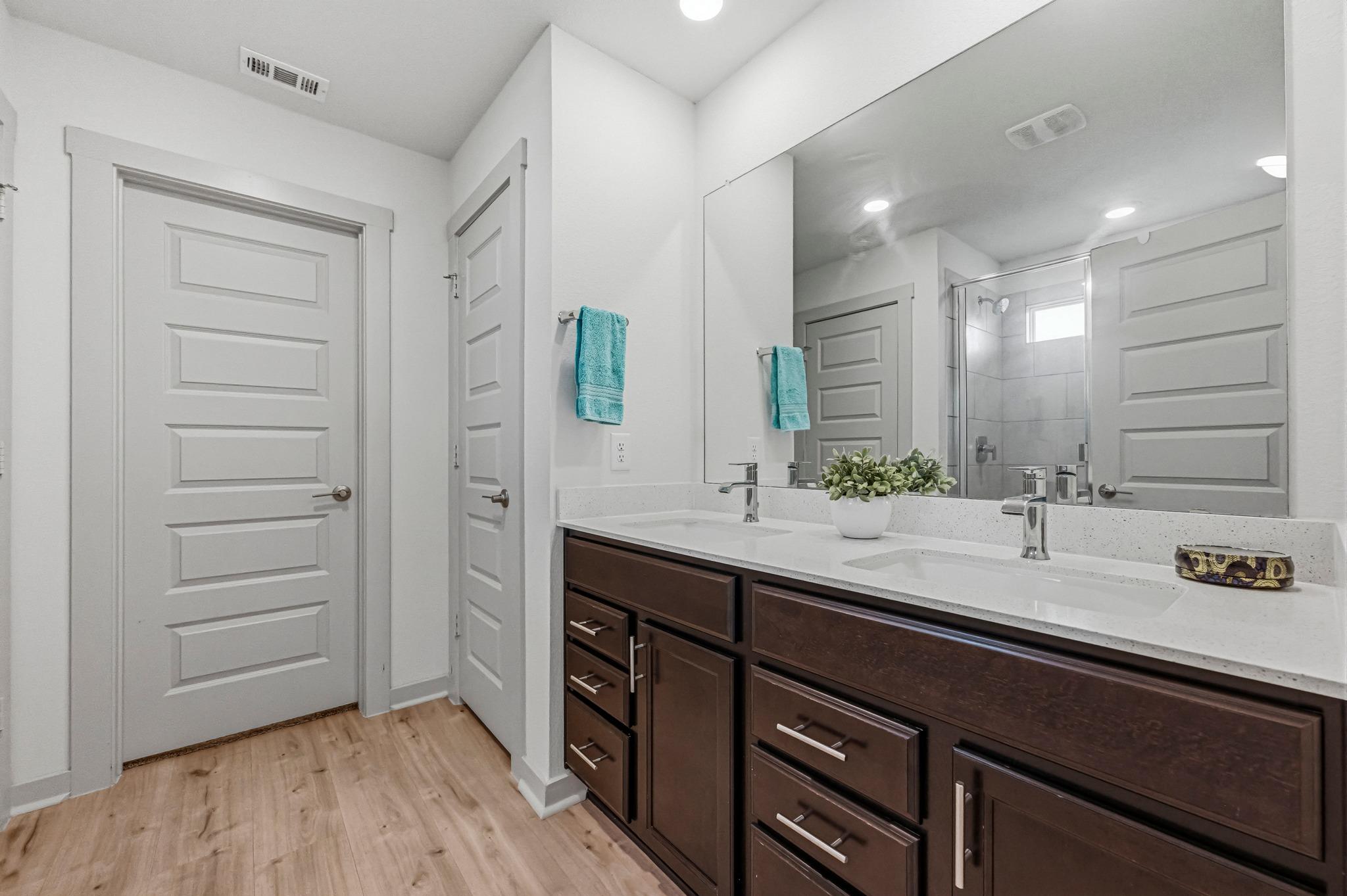 7511 Traylor Cv Property Photo 16