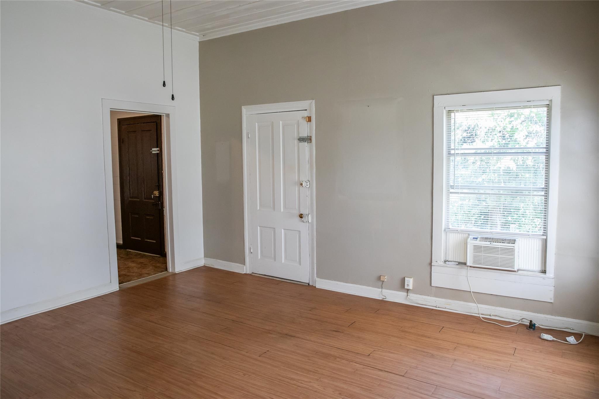 12819 W Burton St Property Photo 9