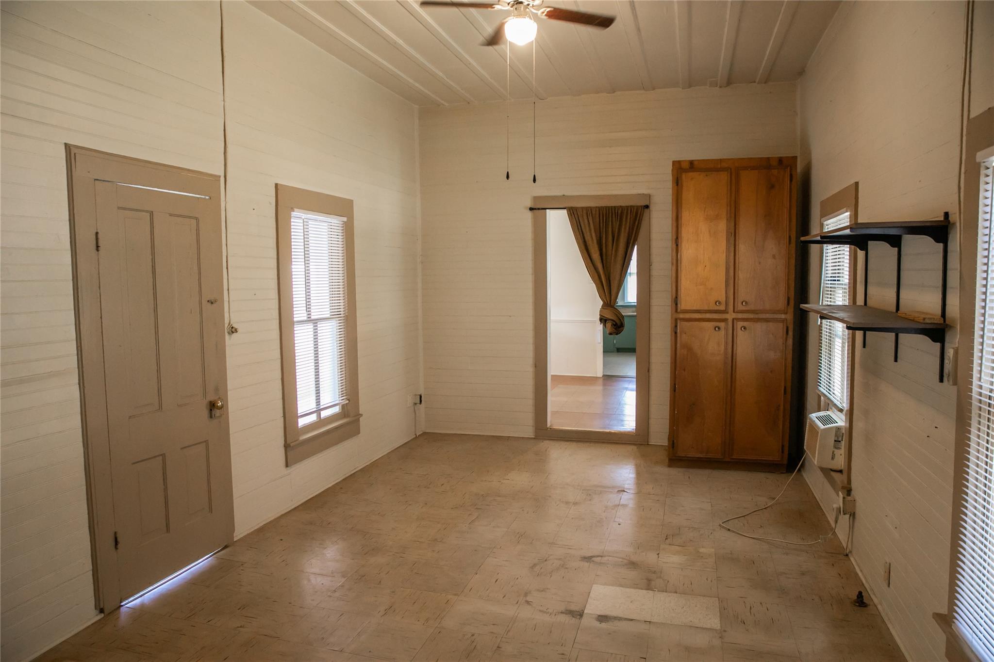 12819 W Burton St Property Photo 10