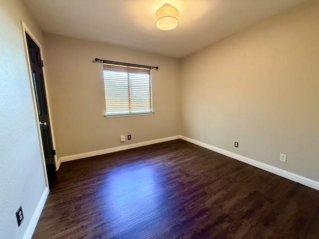 1920 White Oak Cir Property Photo 14