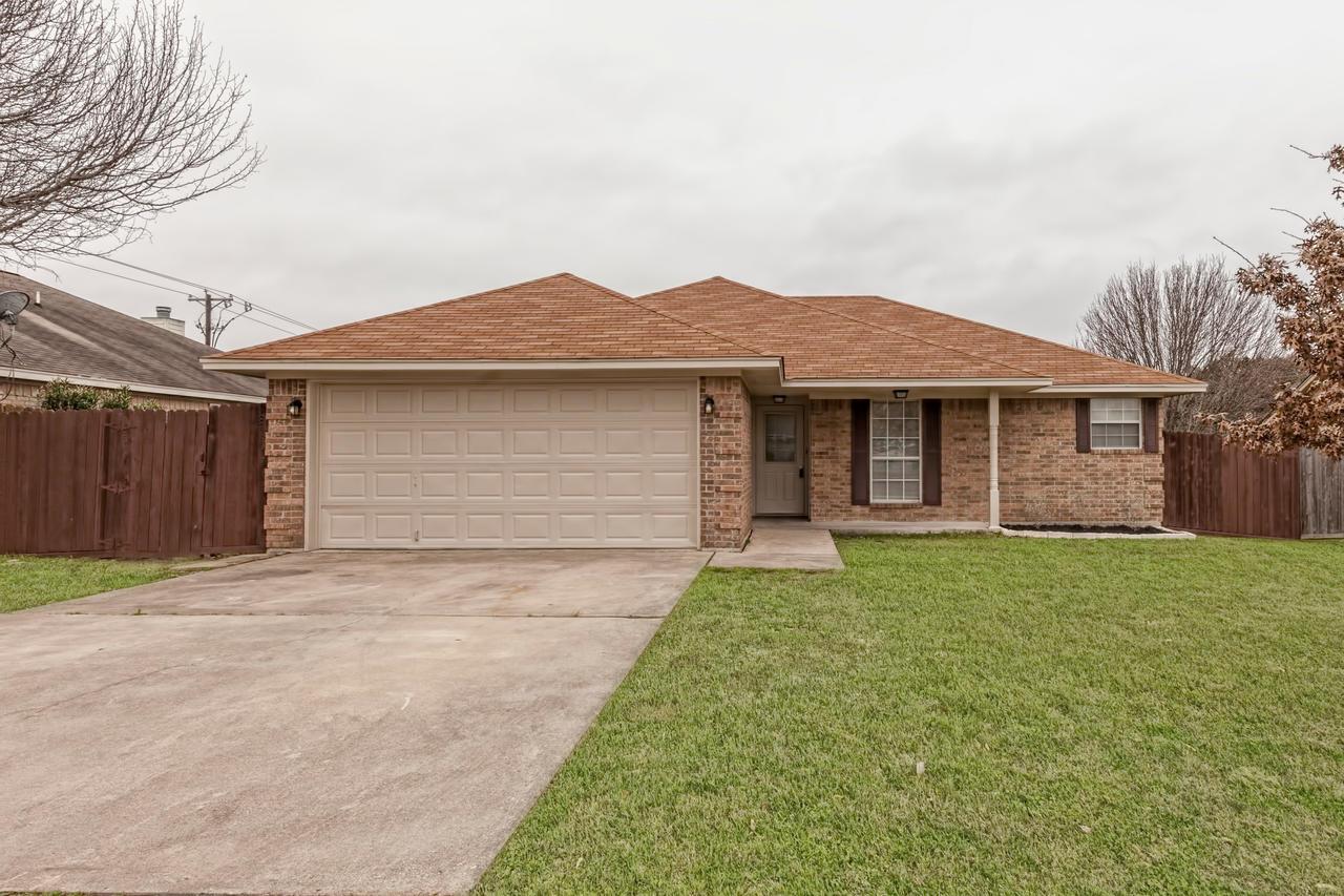 1103 Concho St Property Photo