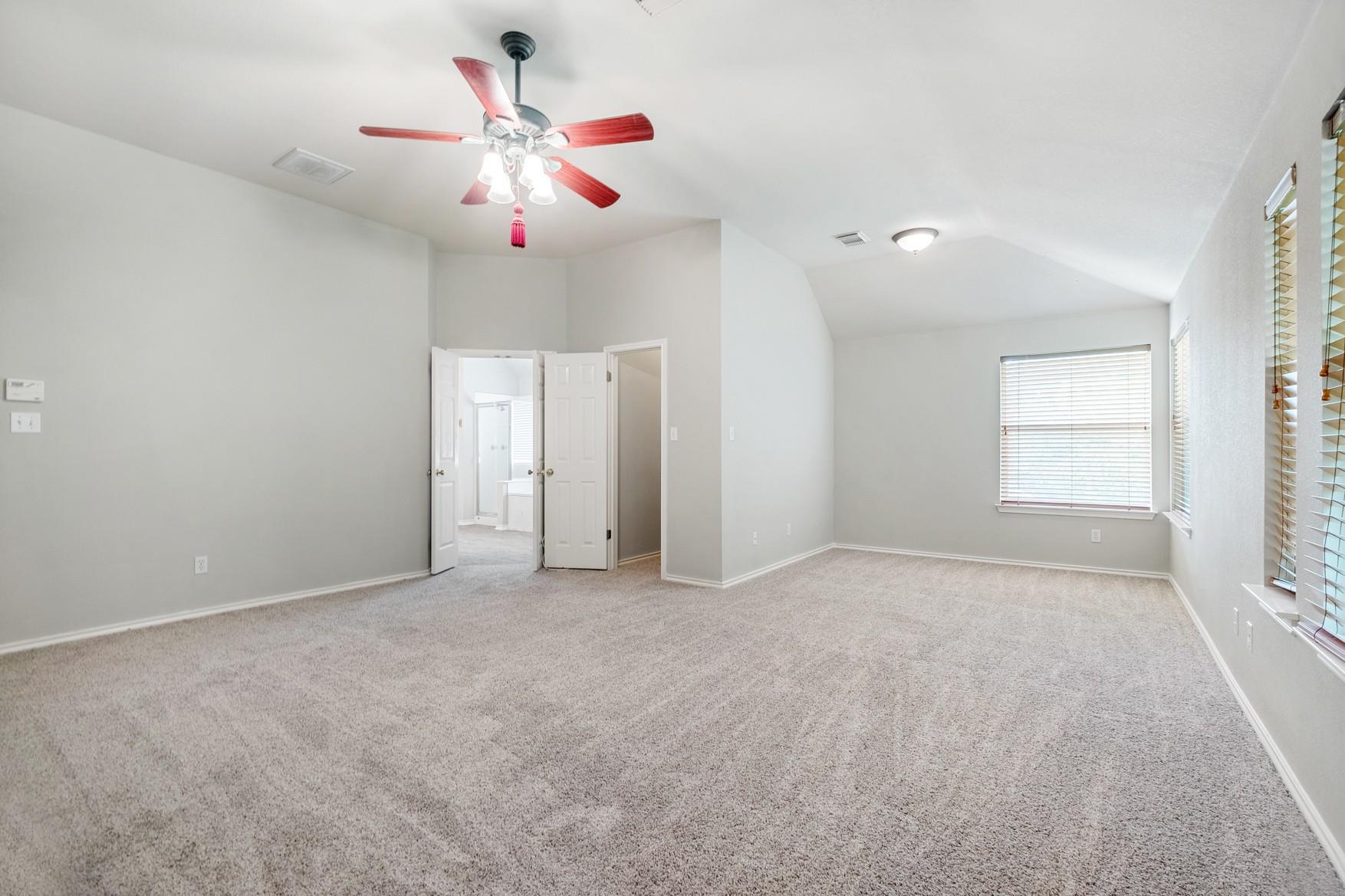 4229 Kingsburg Dr Property Photo 20
