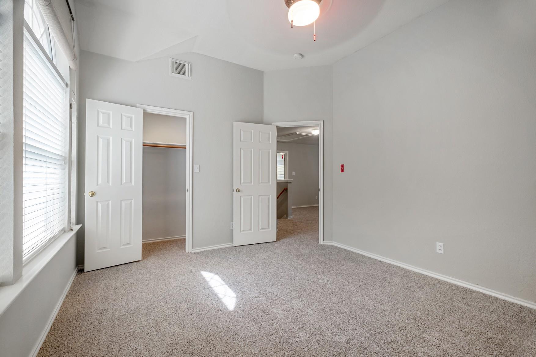 4229 Kingsburg Dr Property Photo 29