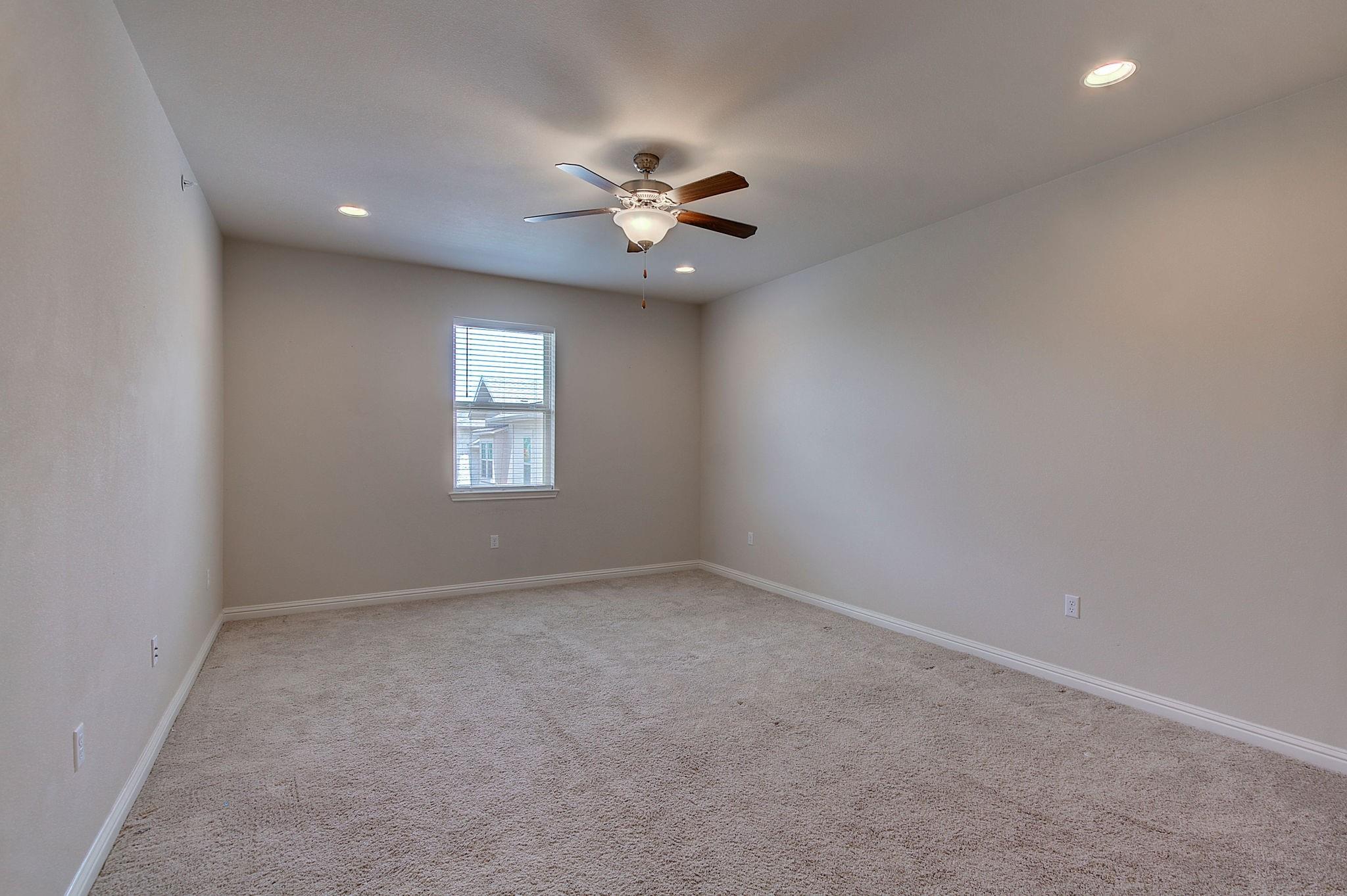13800 Lyndhurst St #73 Property Photo 15